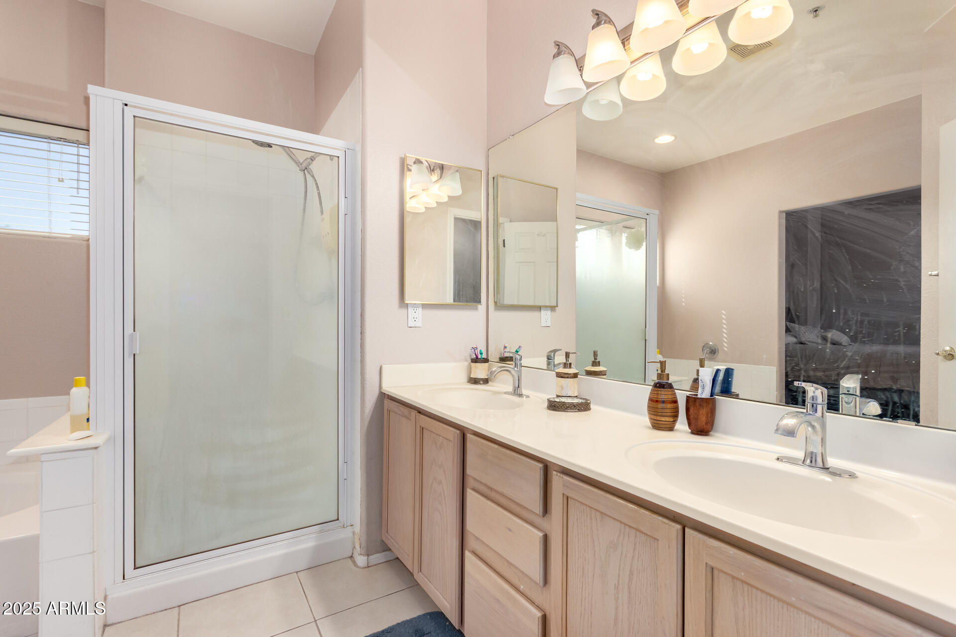 7401 W ARROWHEAD CLUBHOUSE Drive, 2041, Glendale Unit: 2041