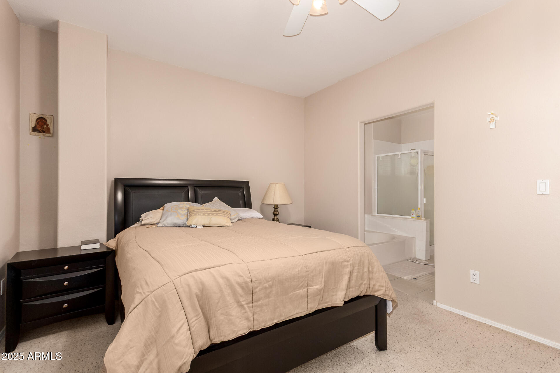 7401 W ARROWHEAD CLUBHOUSE Drive, 2041, Glendale Unit: 2041