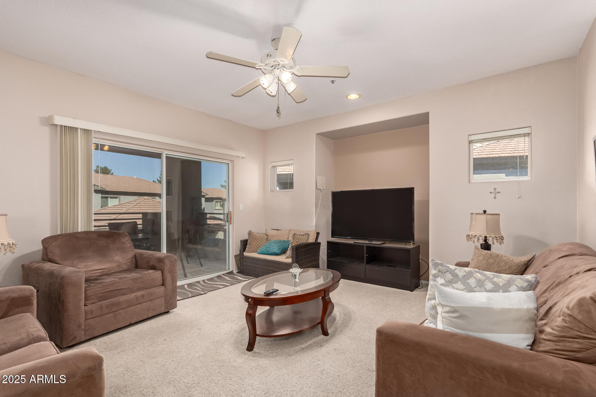 7401 W ARROWHEAD CLUBHOUSE Drive, 2041, Glendale Unit: 2041