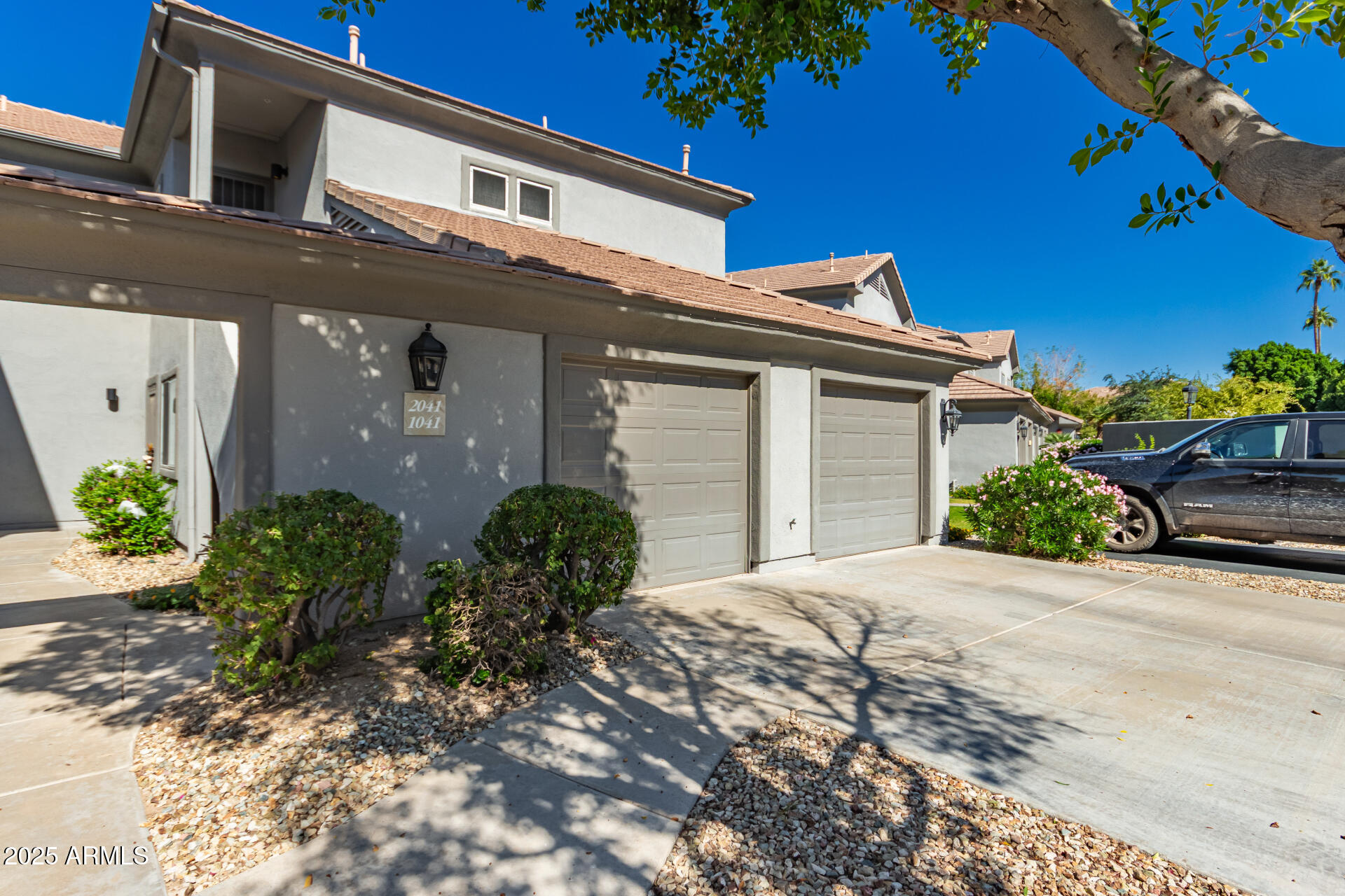 7401 W ARROWHEAD CLUBHOUSE Drive, 2041, Glendale Unit: 2041