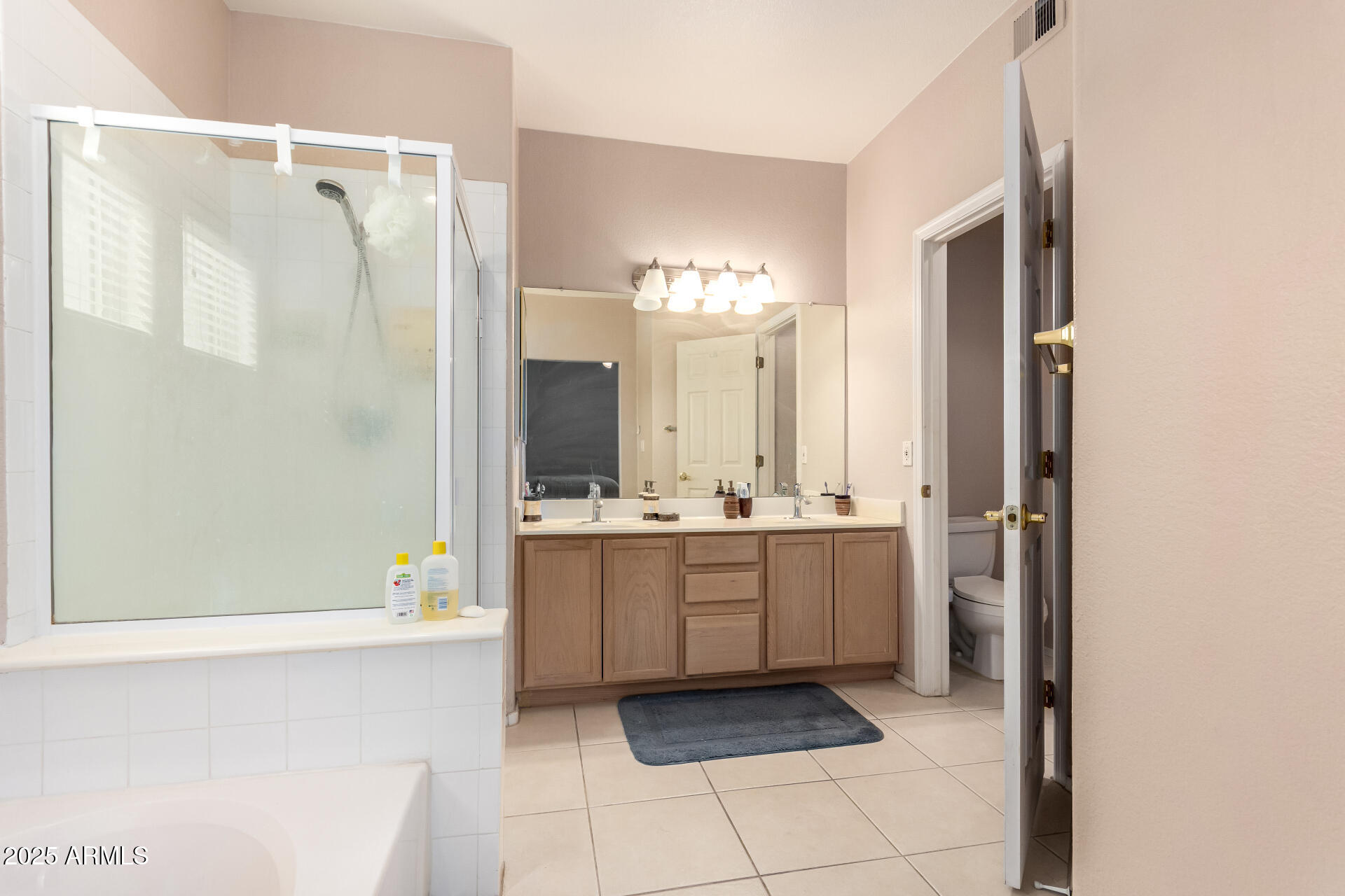 7401 W ARROWHEAD CLUBHOUSE Drive, 2041, Glendale Unit: 2041