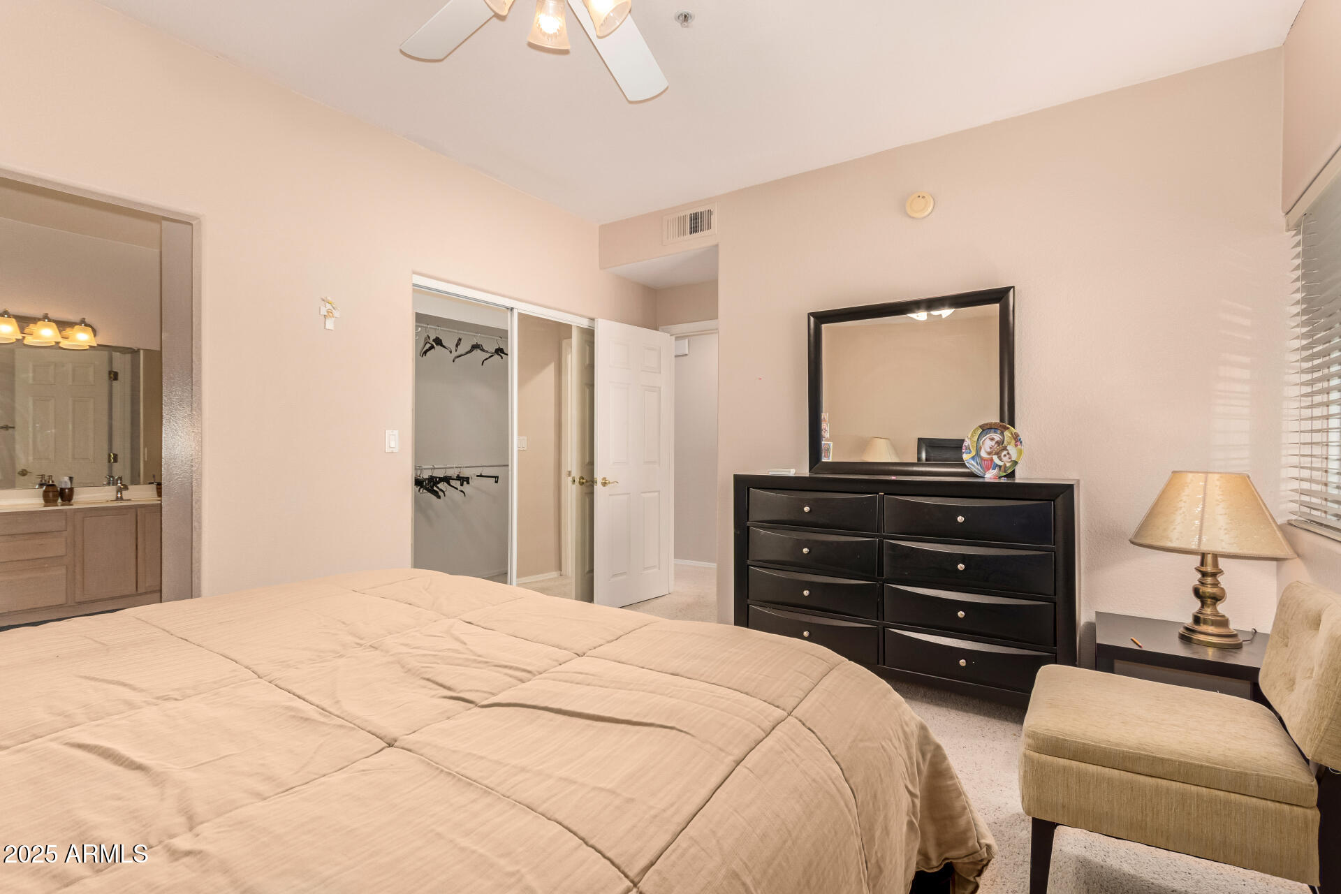 7401 W ARROWHEAD CLUBHOUSE Drive, 2041, Glendale Unit: 2041