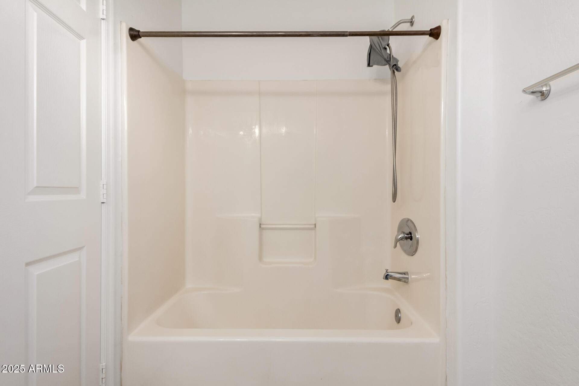 1287 N ALMA SCHOOL Road 182