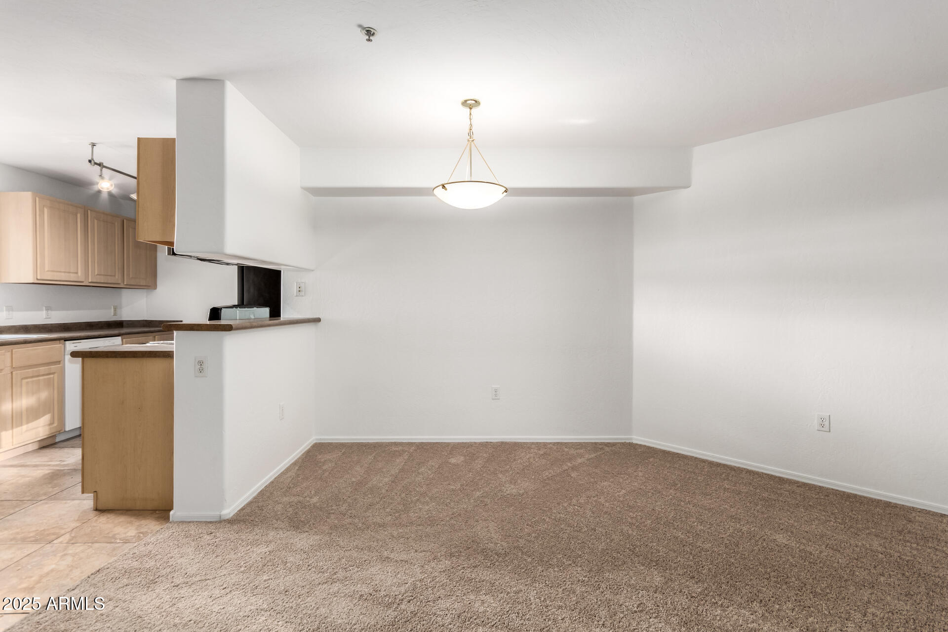 1287 N ALMA SCHOOL Road 182