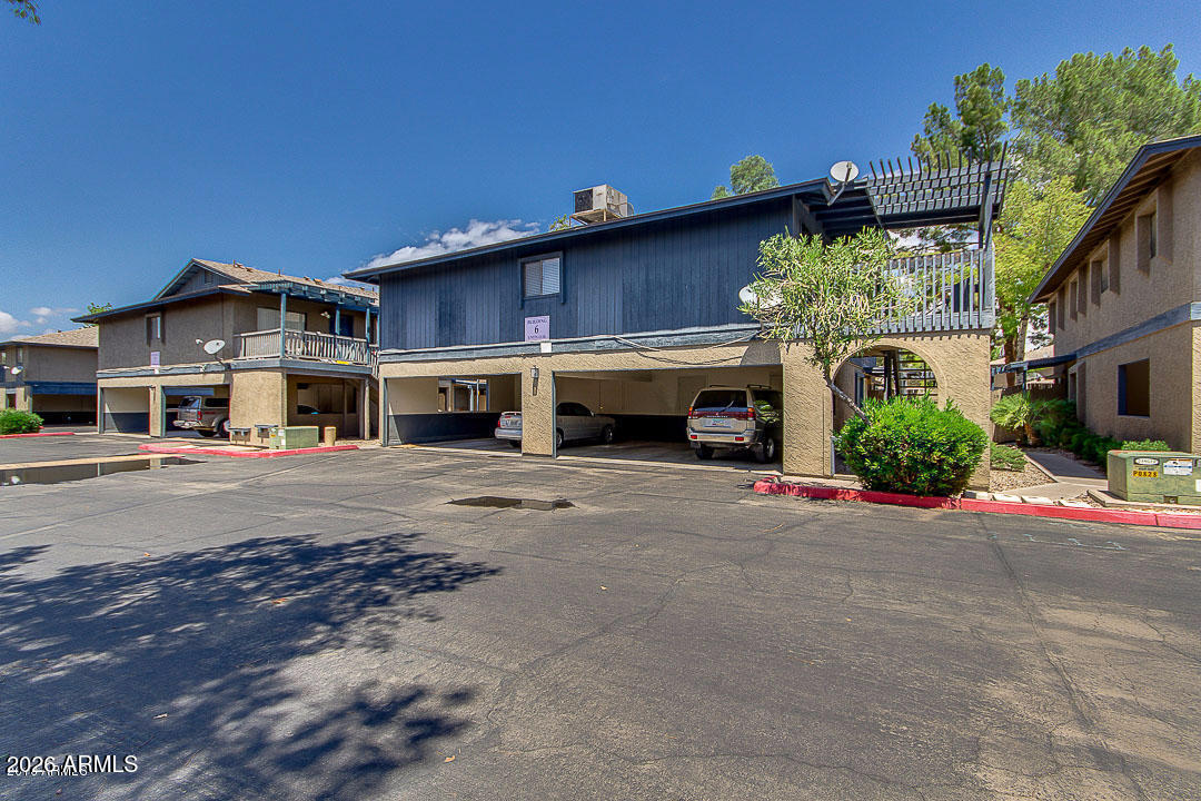286 W PALOMINO Drive 23