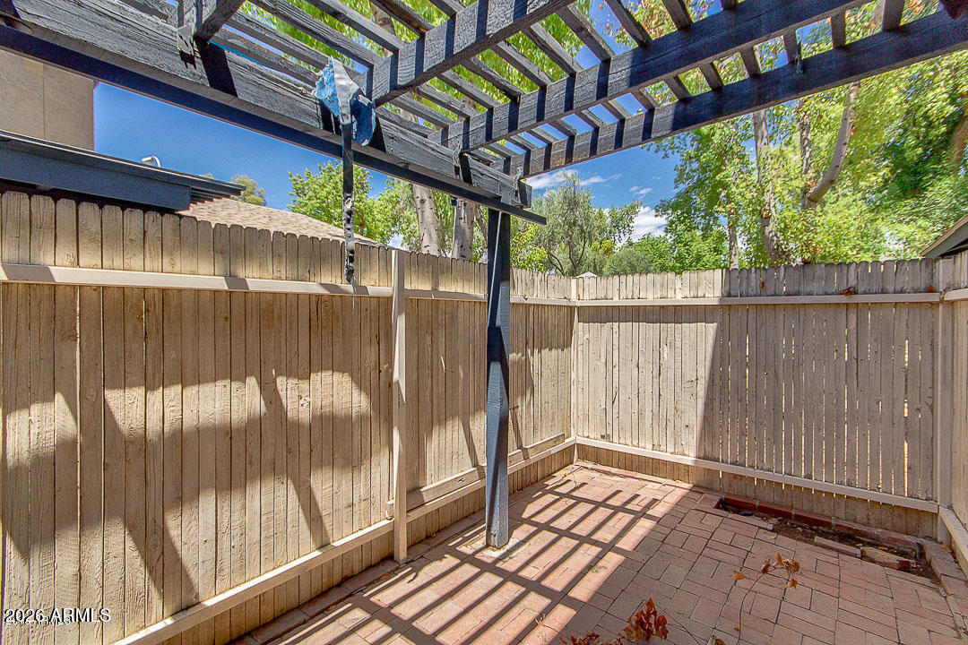 286 W PALOMINO Drive 23