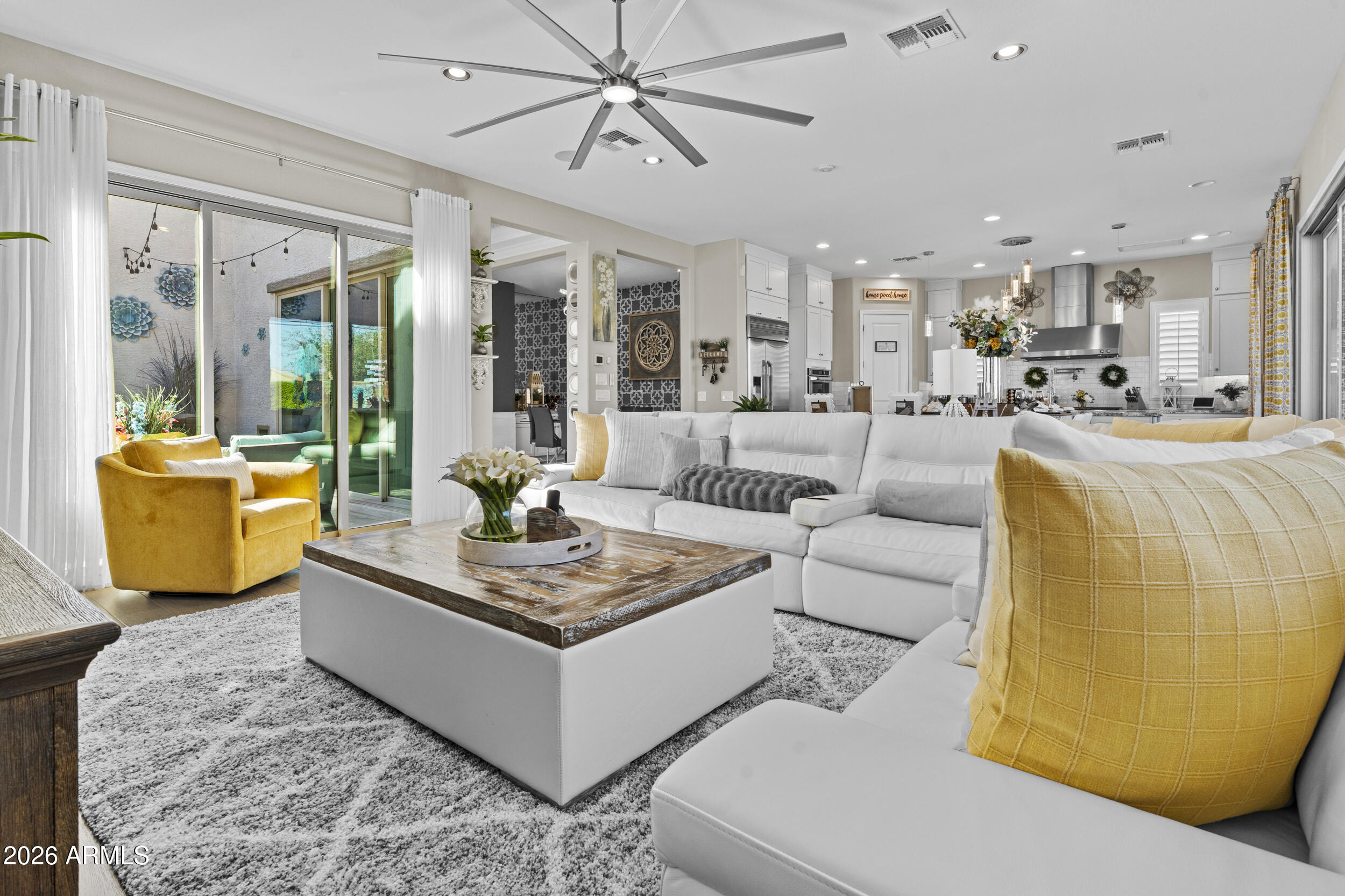 10134 W CASHMAN Drive