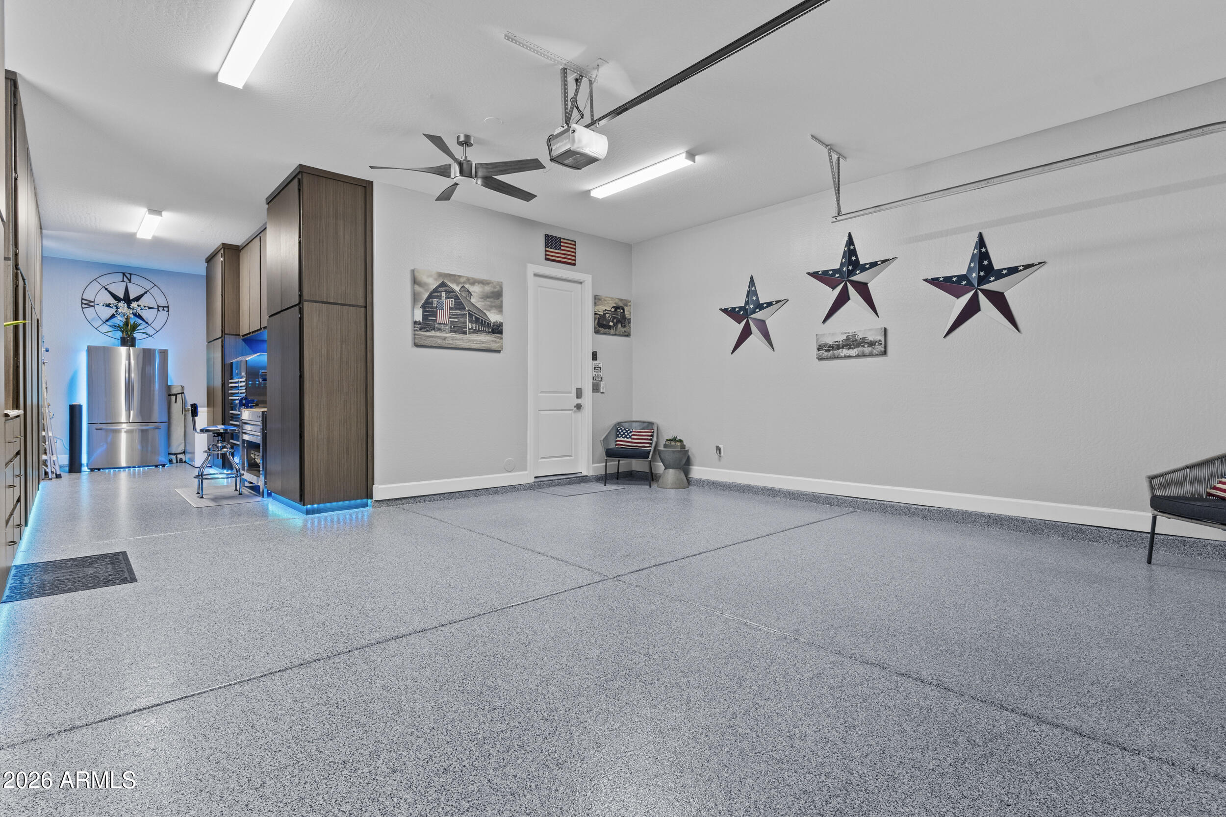 10134 W CASHMAN Drive