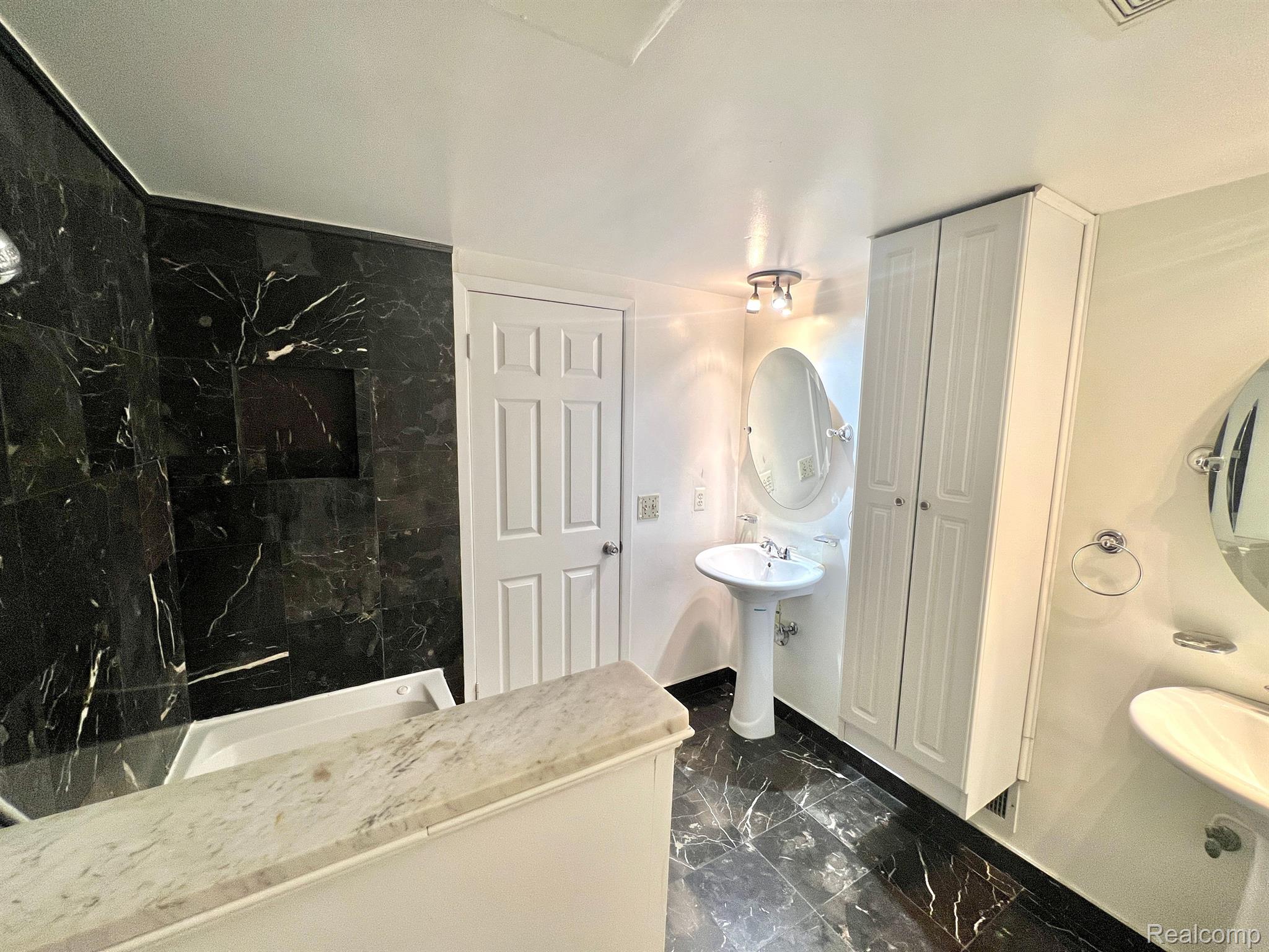2090 Jeffrey Drive