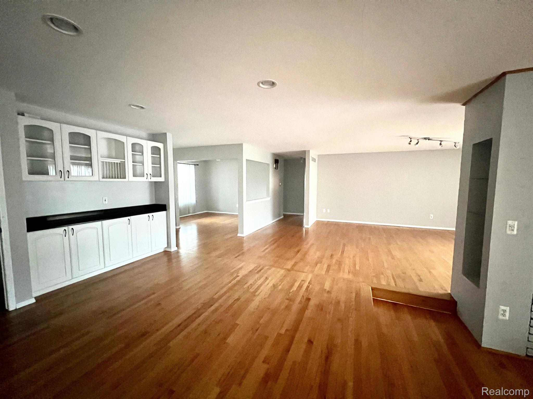 2090 Jeffrey Drive