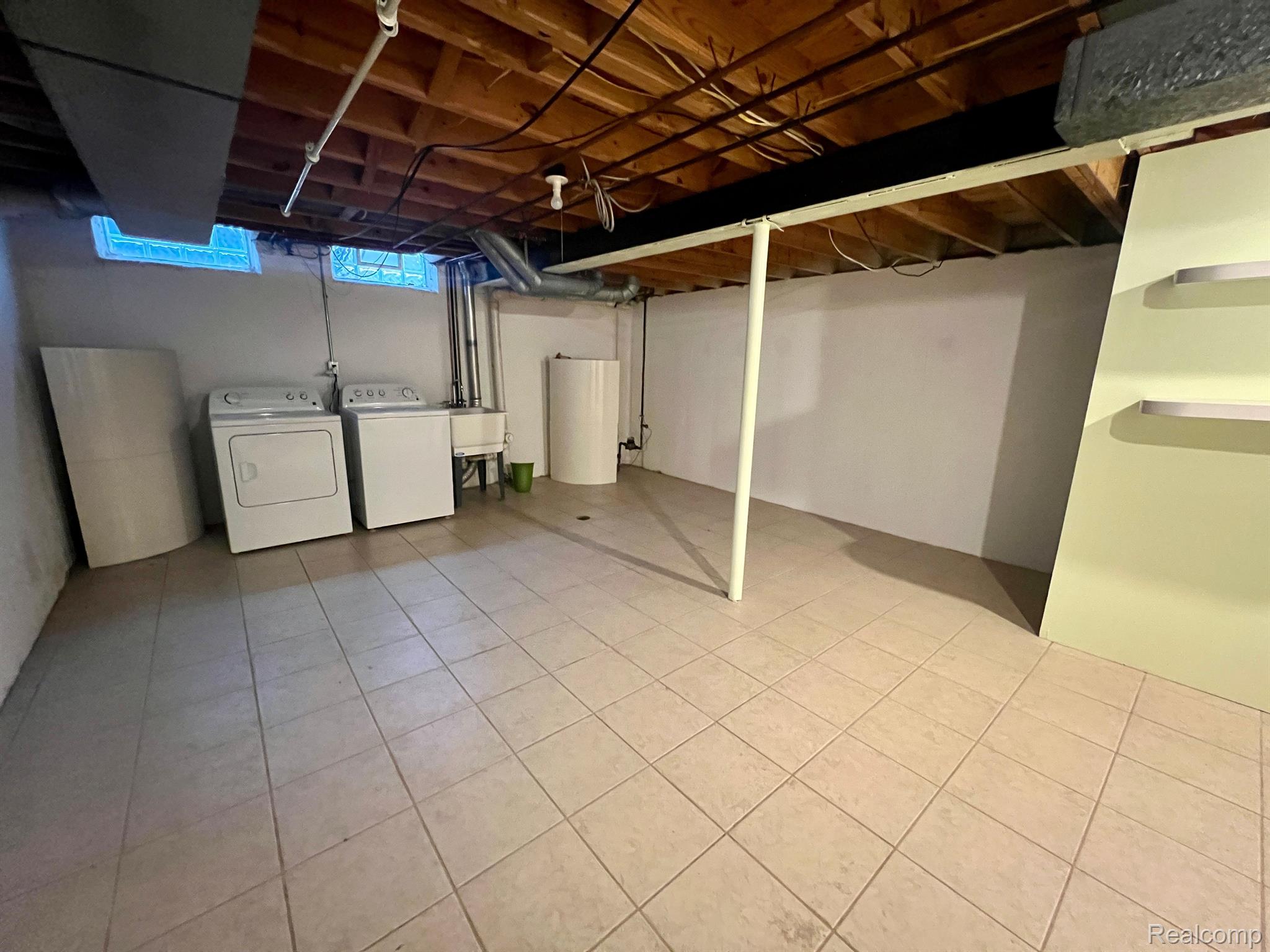 2090 Jeffrey Drive
