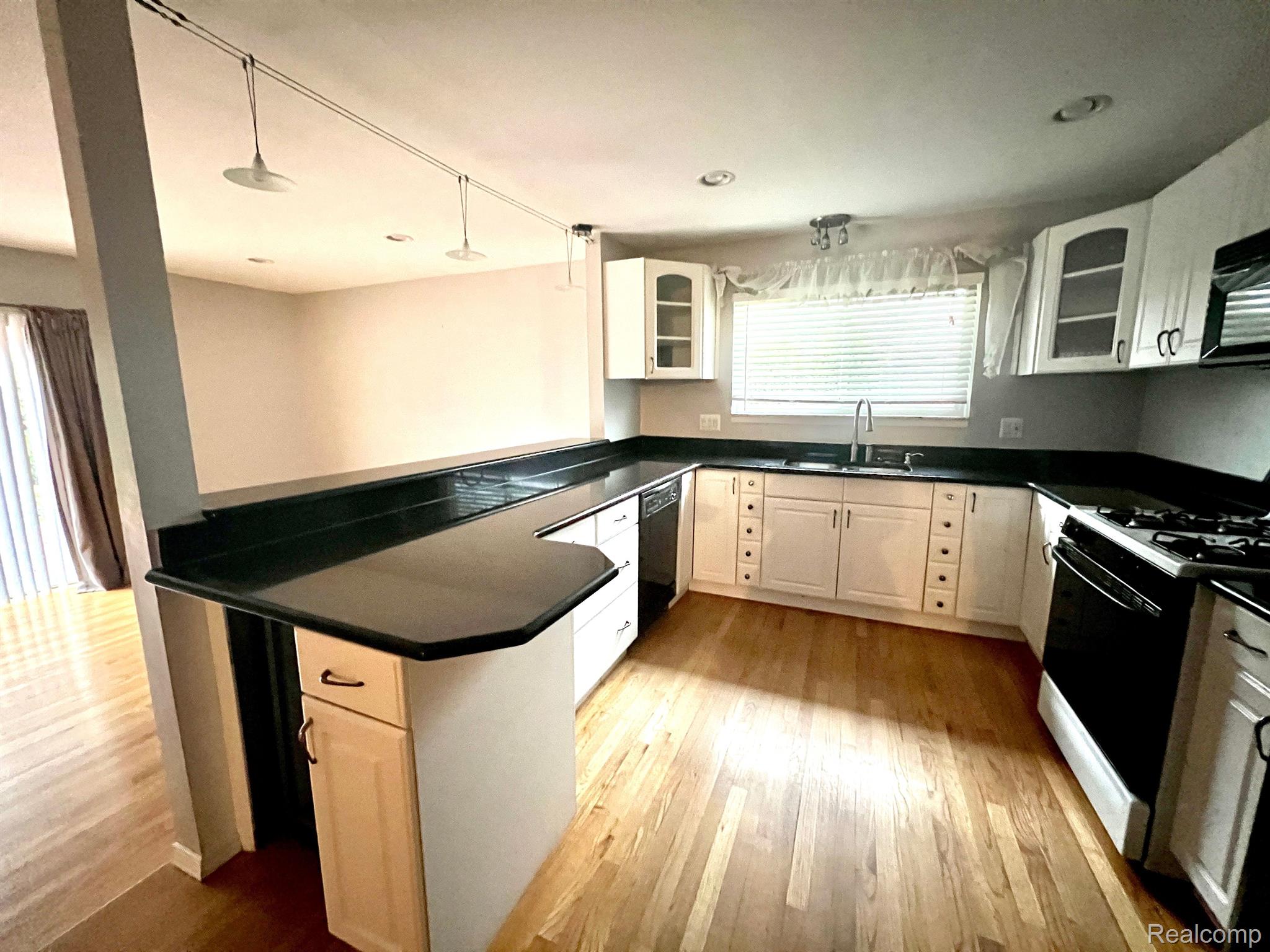 2090 Jeffrey Drive