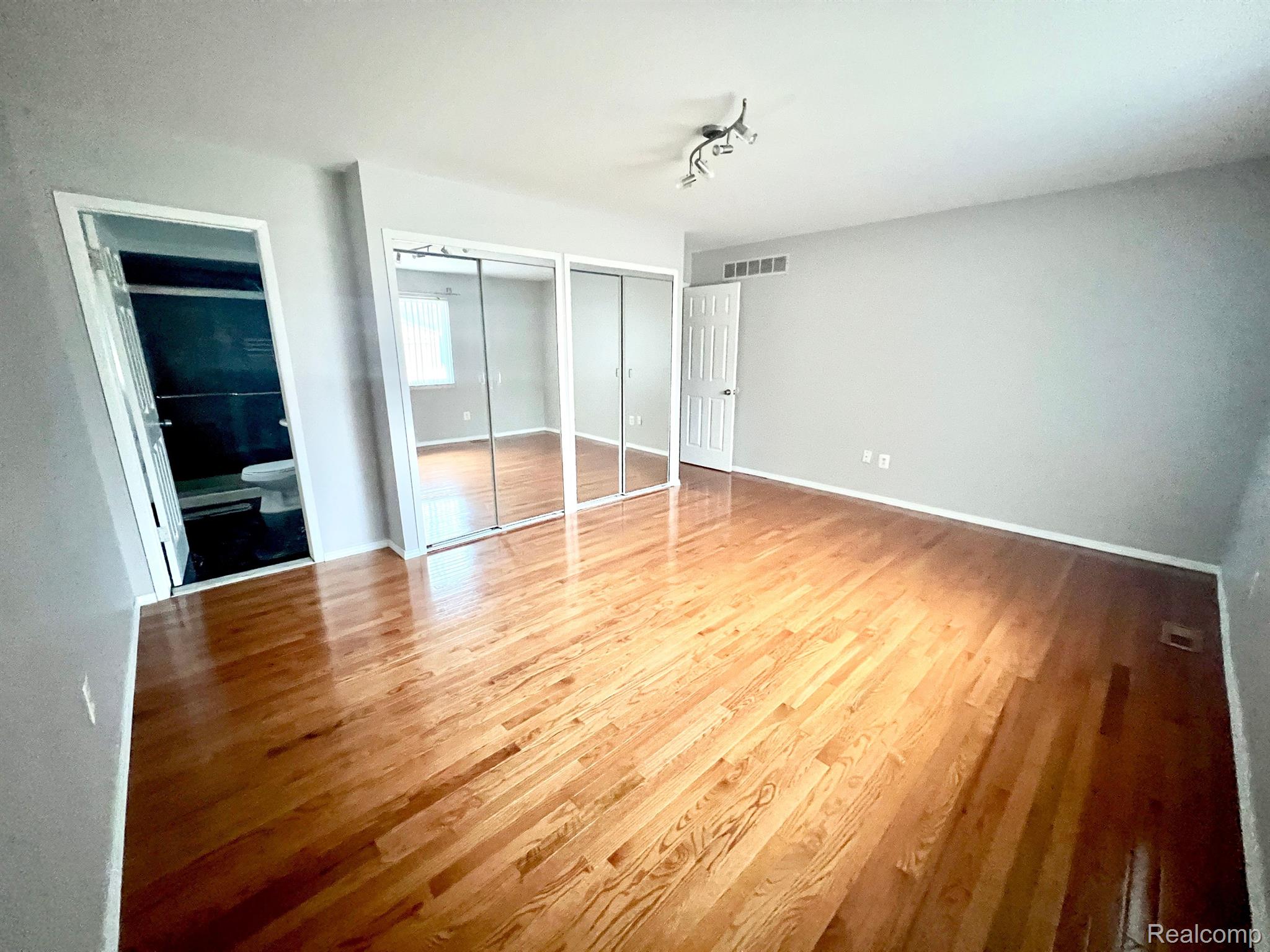 2090 Jeffrey Drive