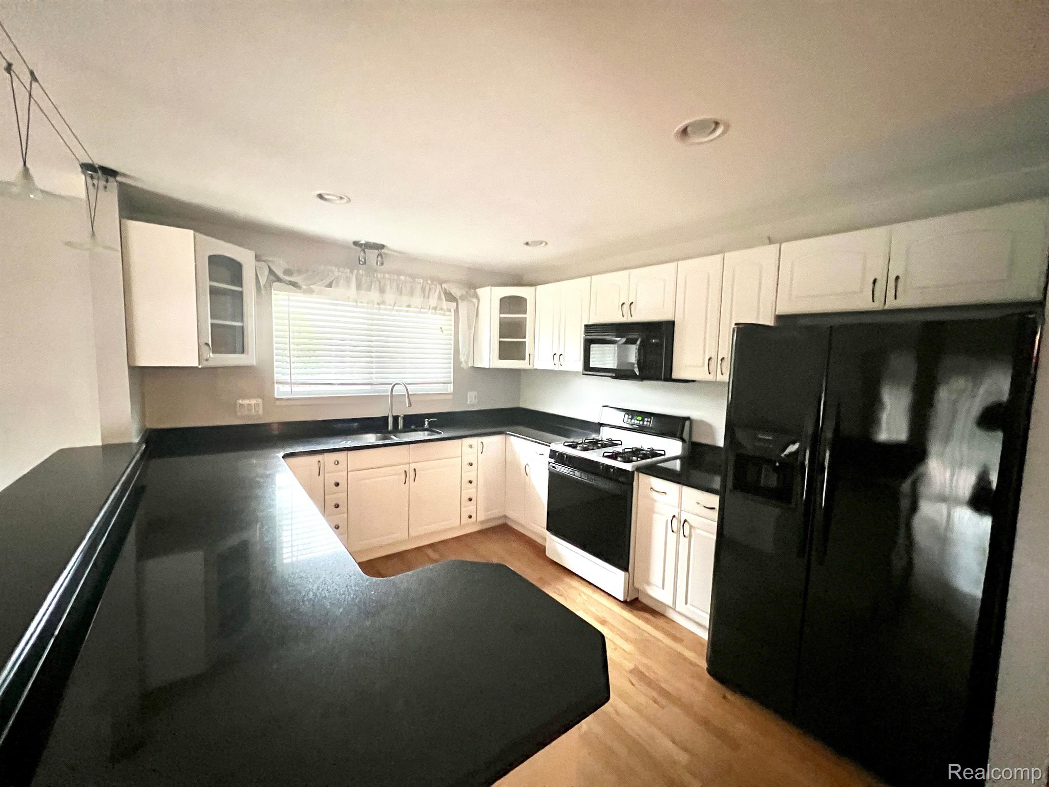 2090 Jeffrey Drive