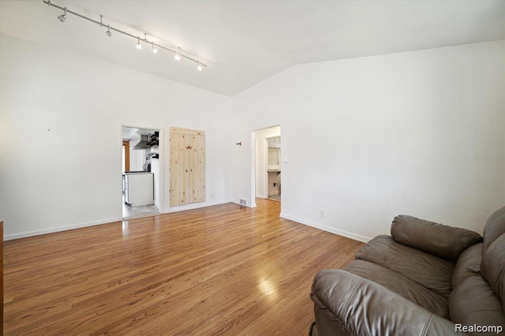 3032 Trafford Road