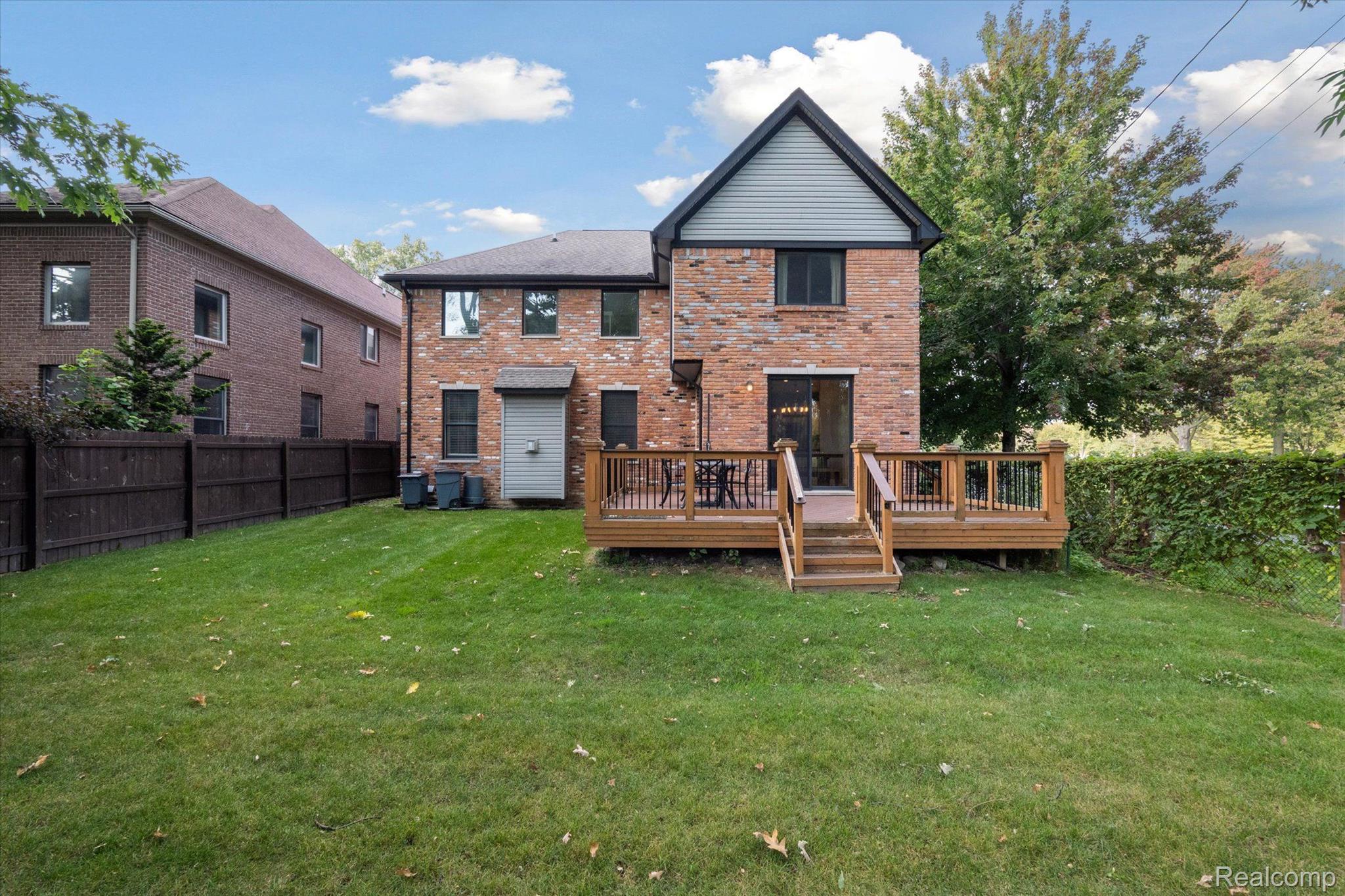 728 Detroit Avenue