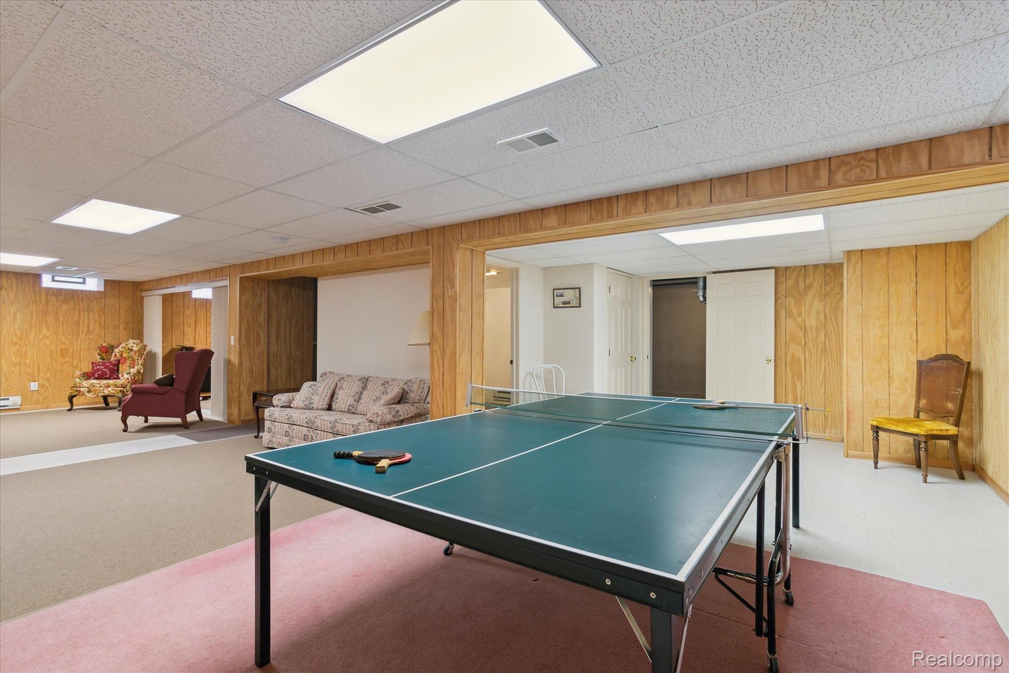 3818 Hillsdale Drive
