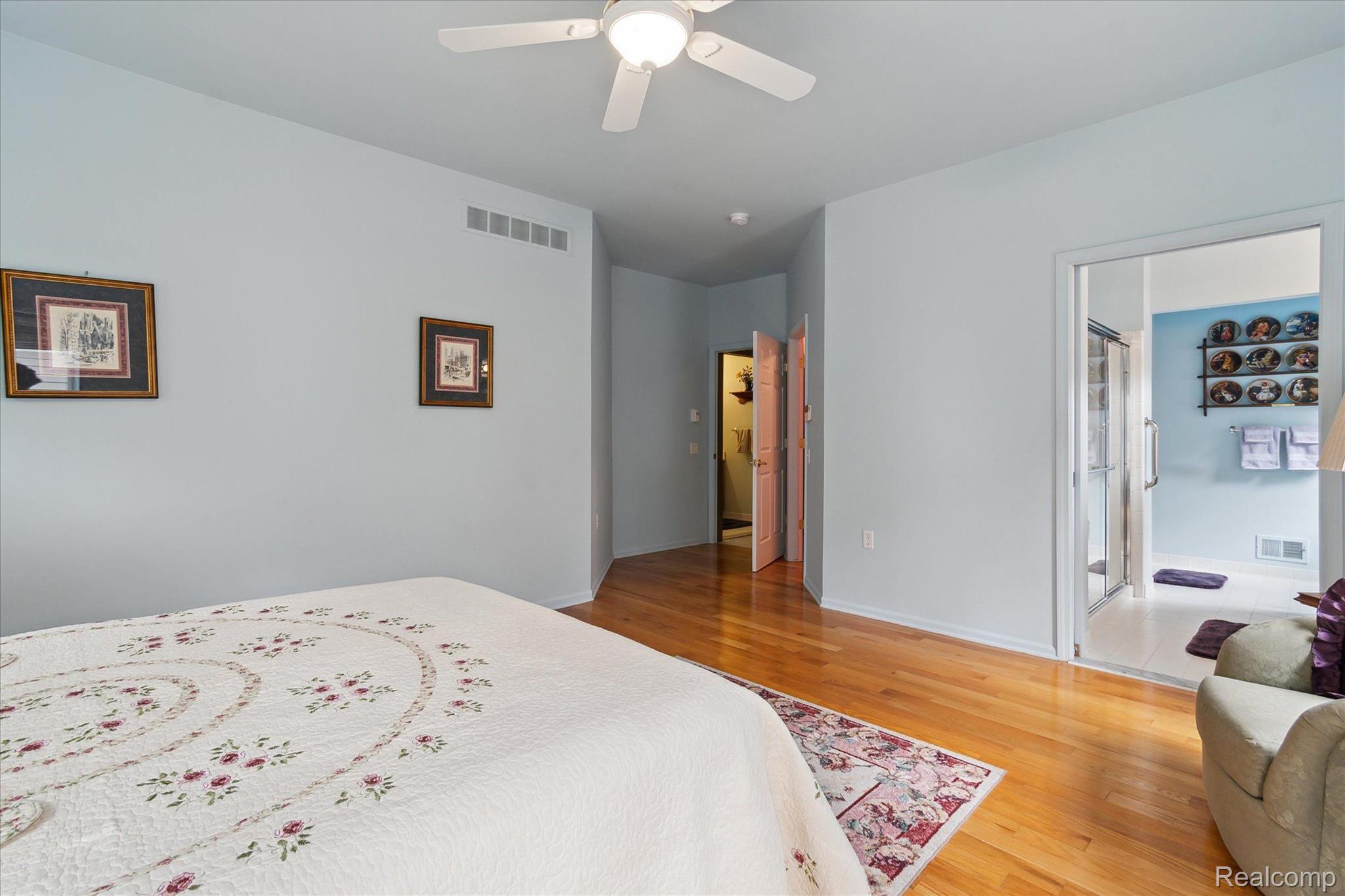 3818 Hillsdale Drive