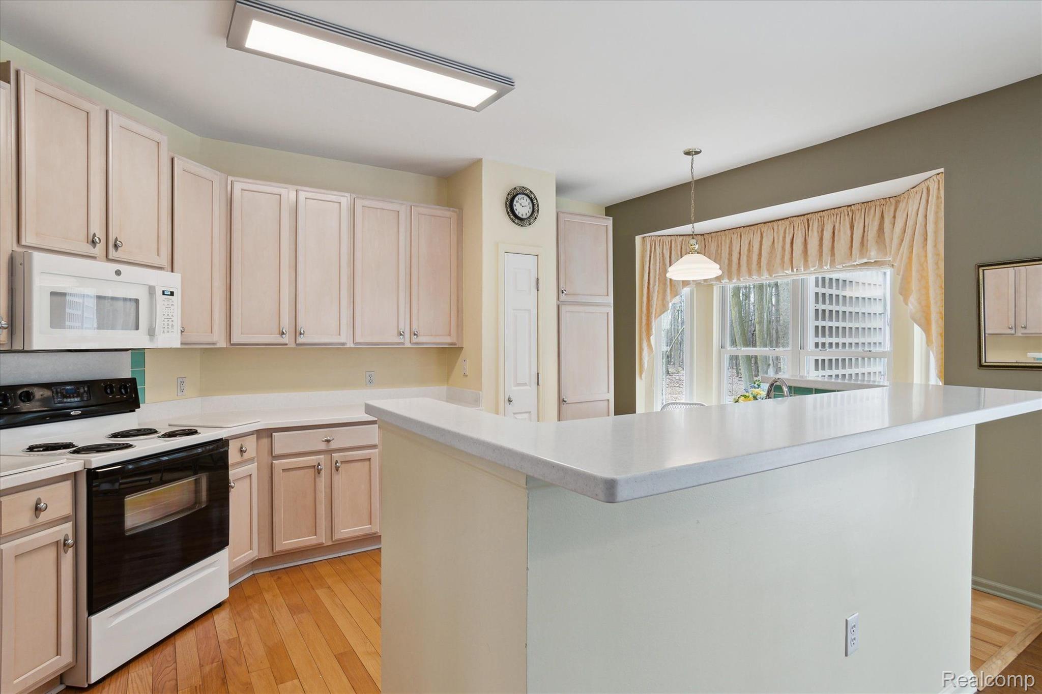 3818 Hillsdale Drive
