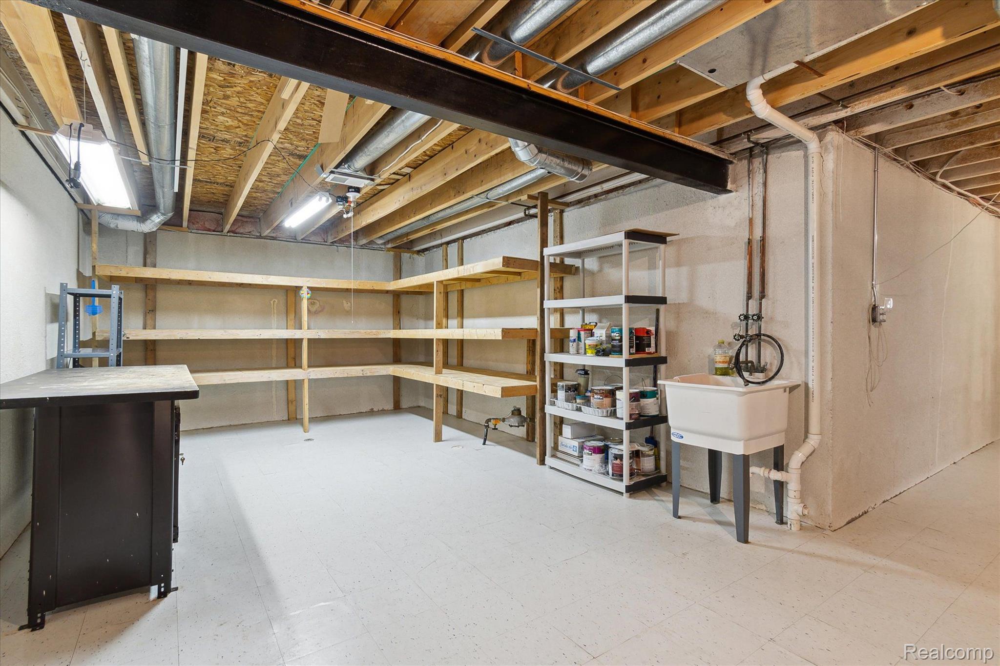 3818 Hillsdale Drive