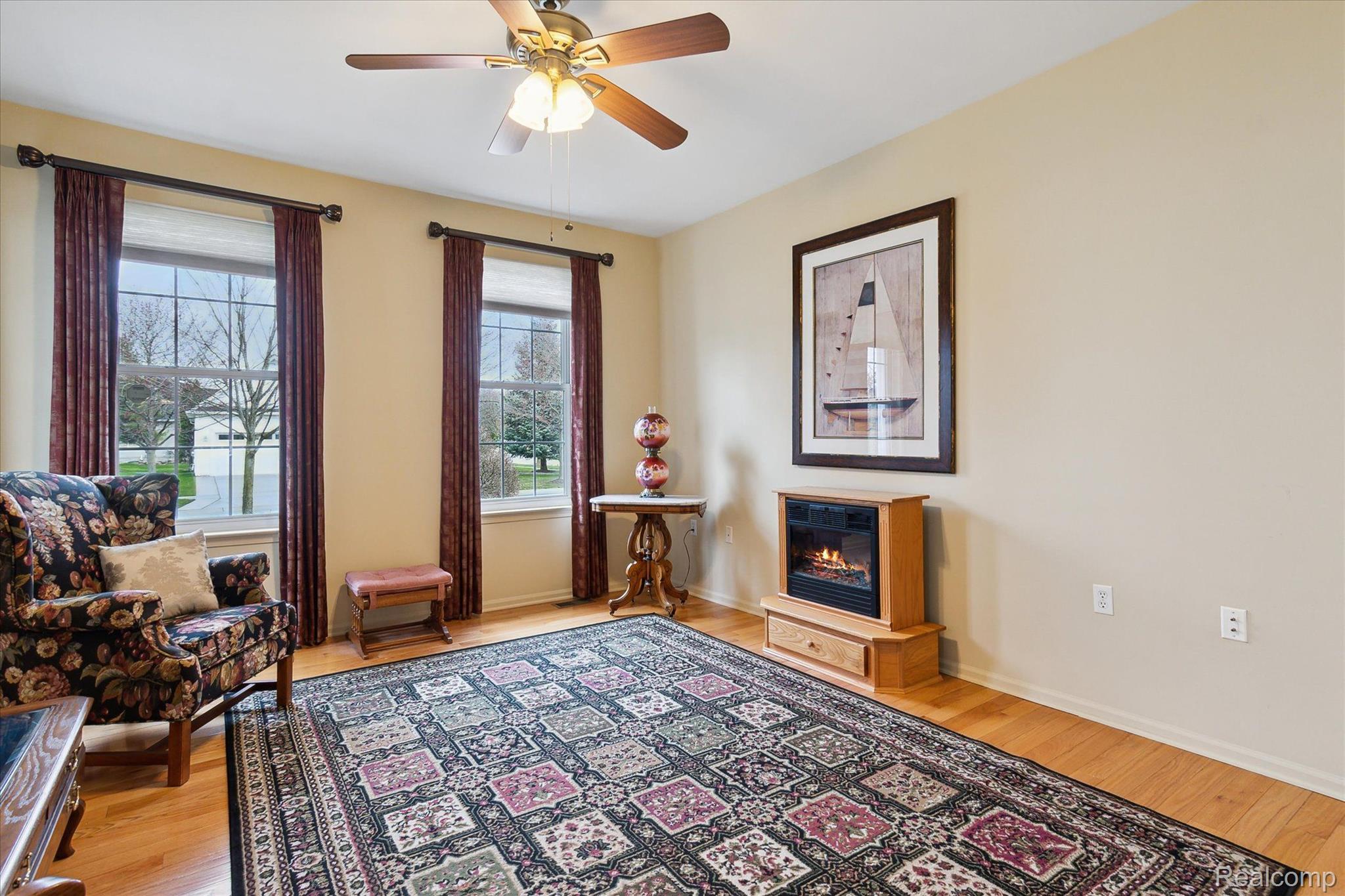 3818 Hillsdale Drive