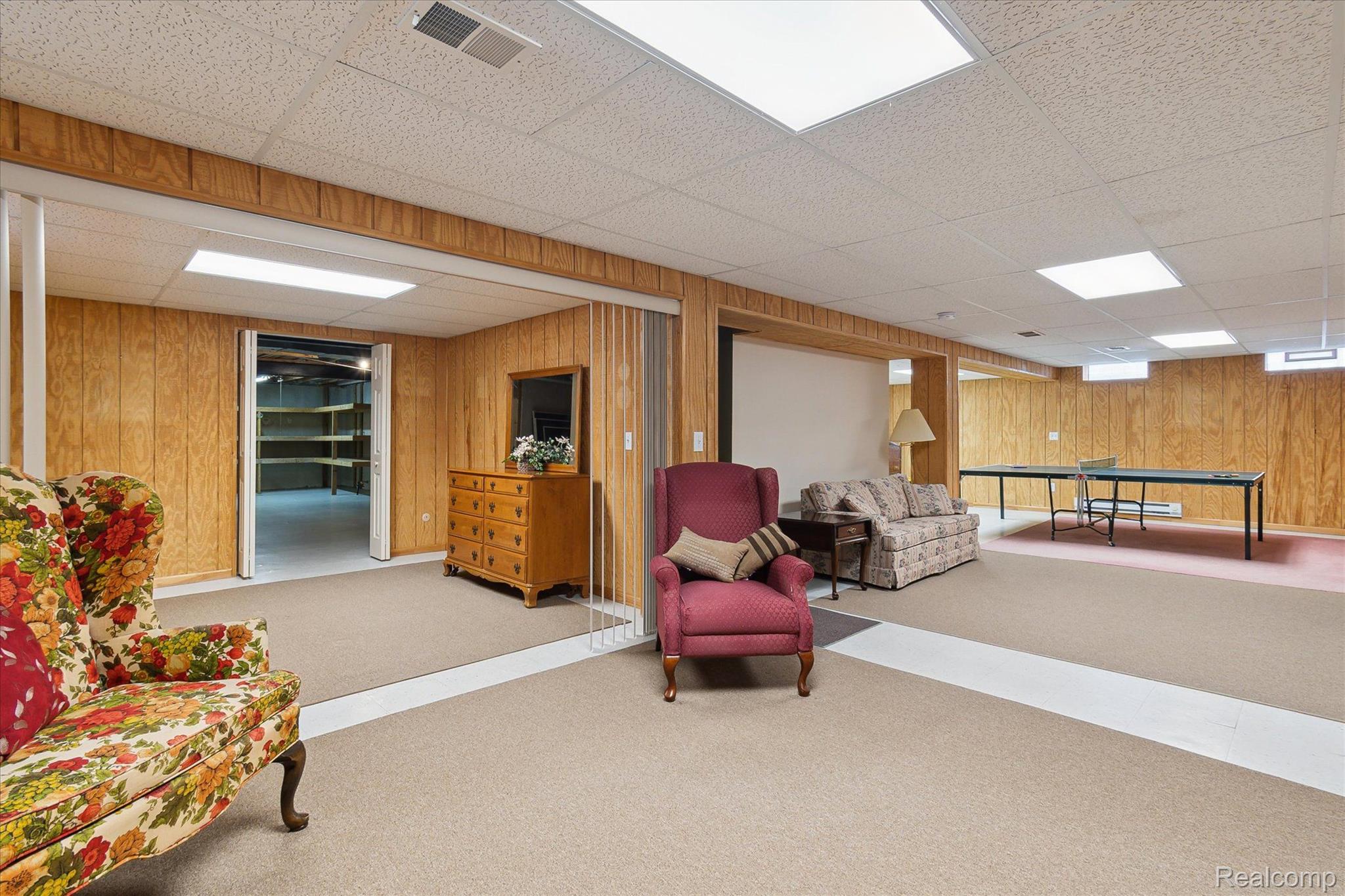 3818 Hillsdale Drive