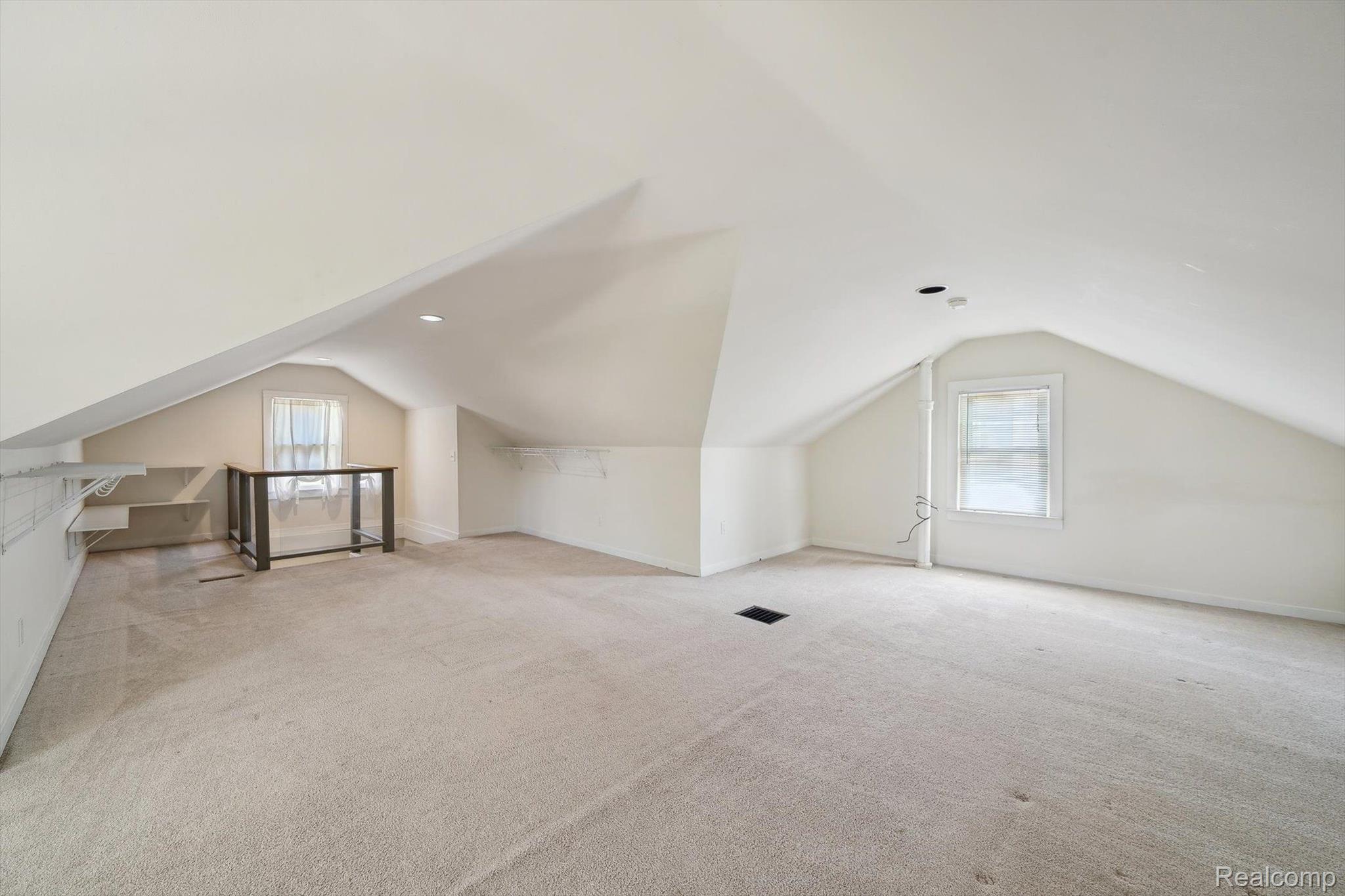 601 S Kenwood Avenue