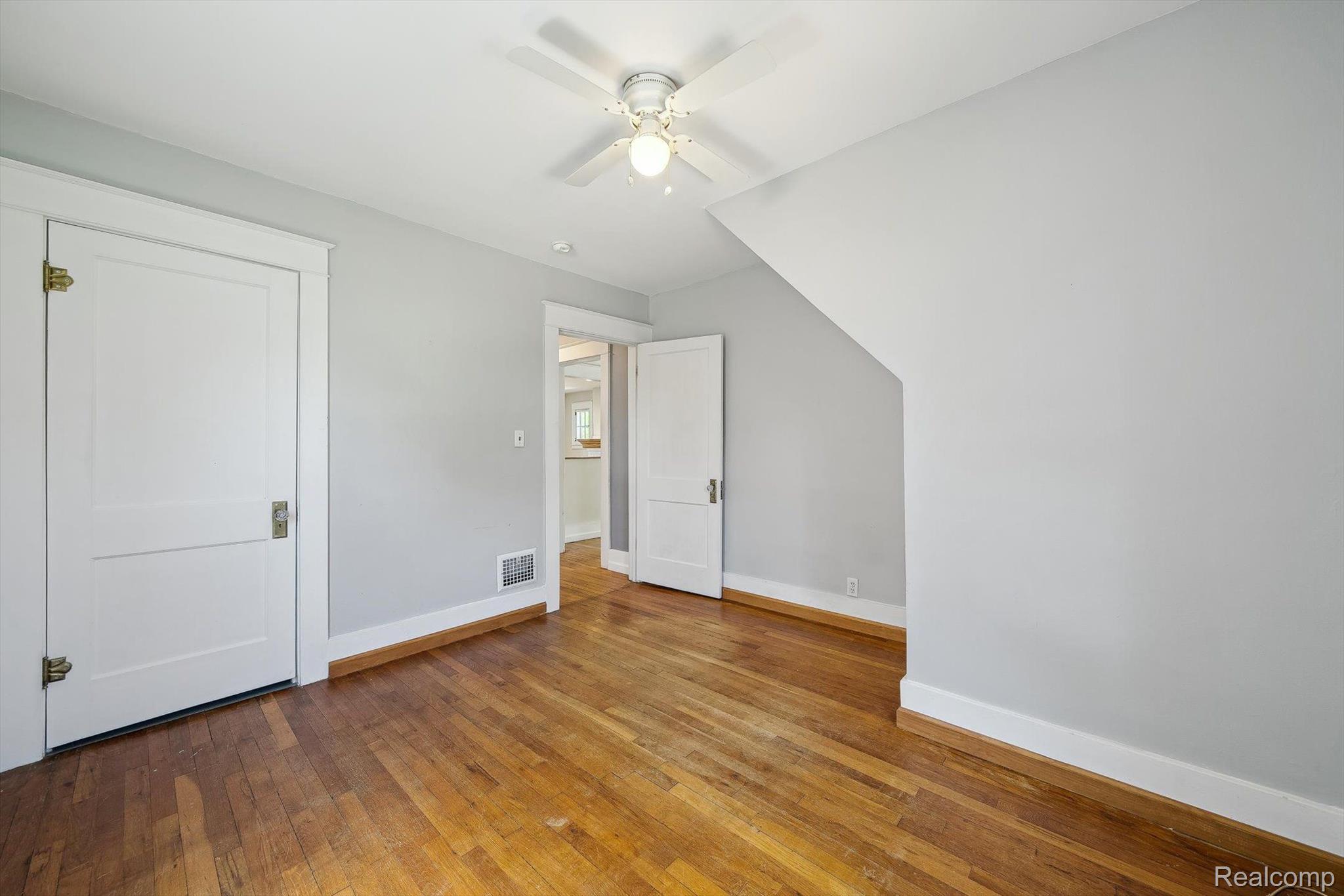 601 S Kenwood Avenue