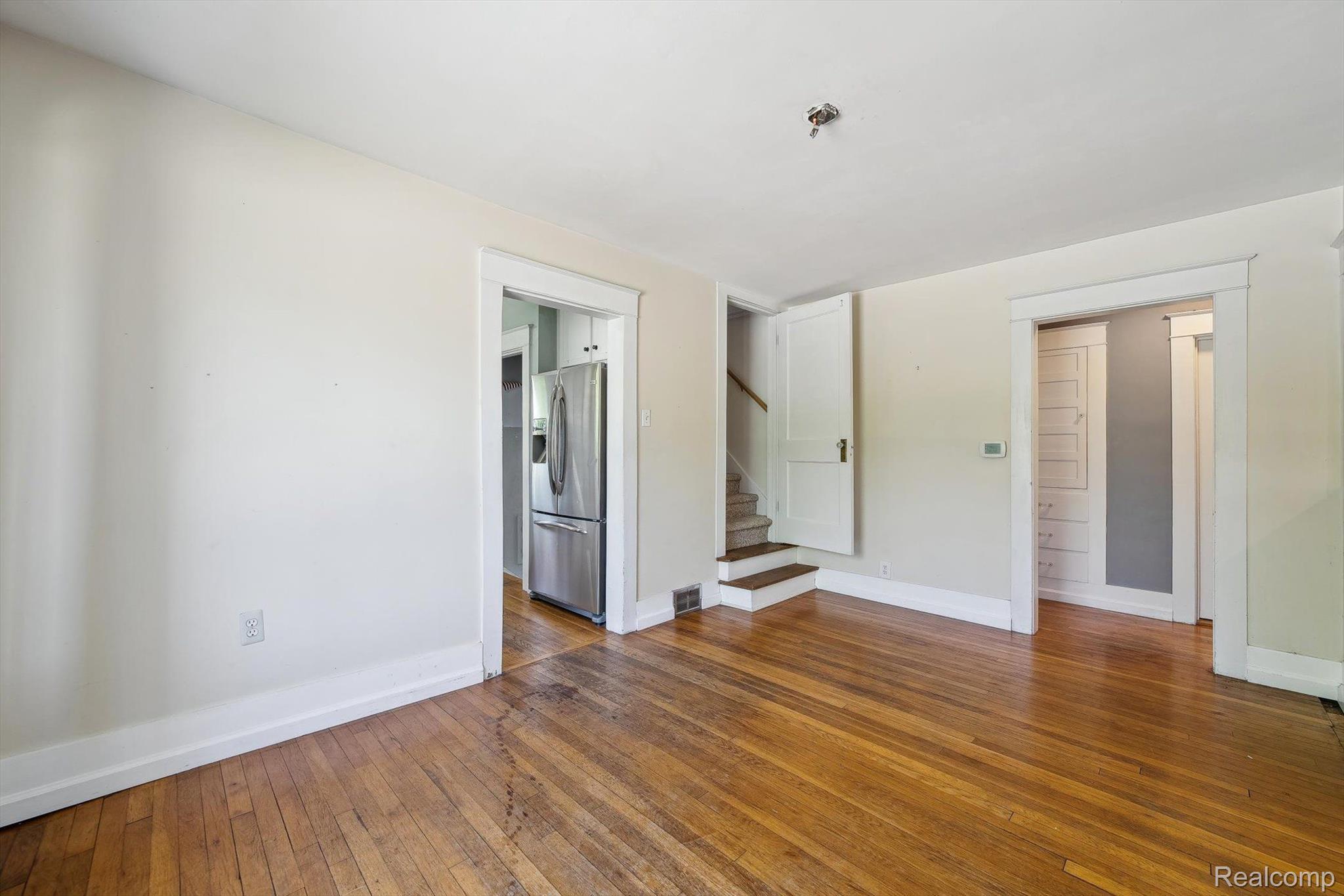 601 S Kenwood Avenue