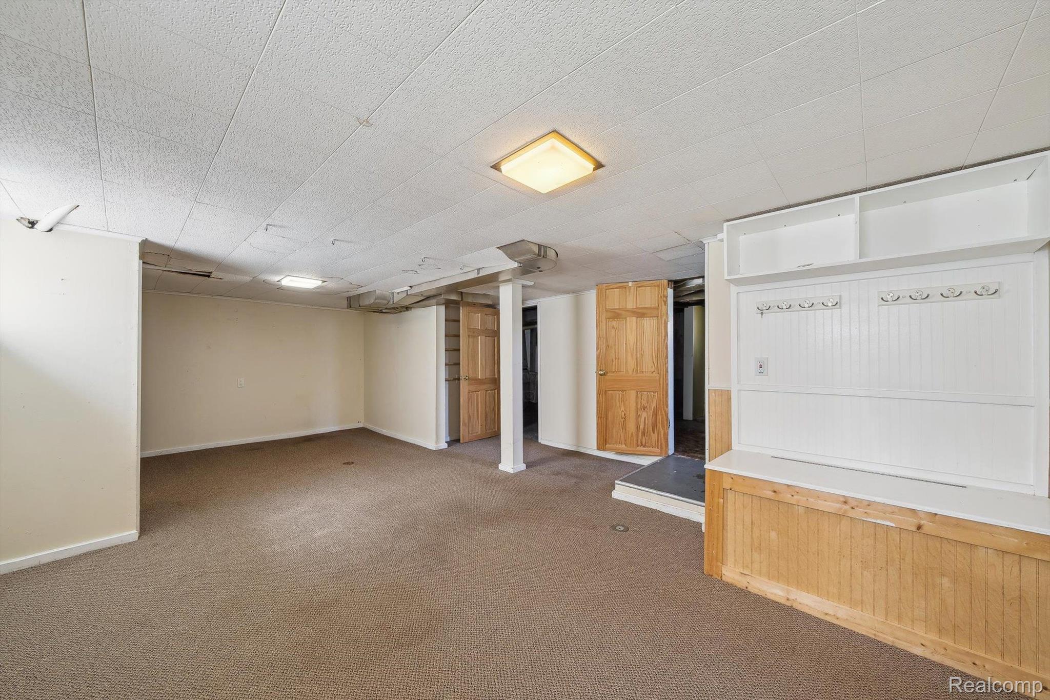 601 S Kenwood Avenue