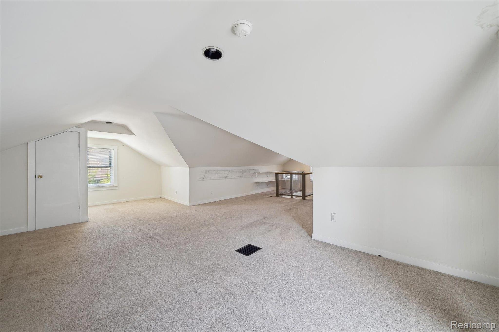 601 S Kenwood Avenue