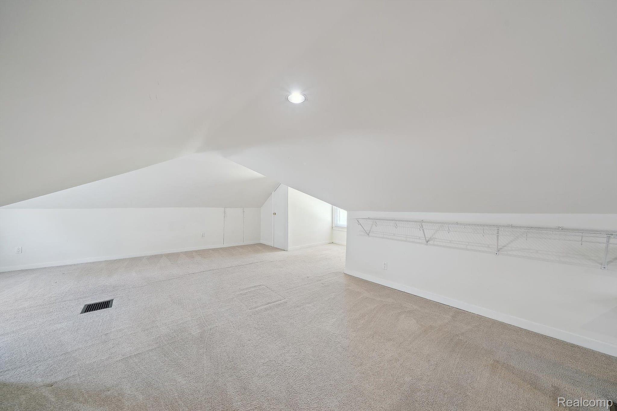 601 S Kenwood Avenue