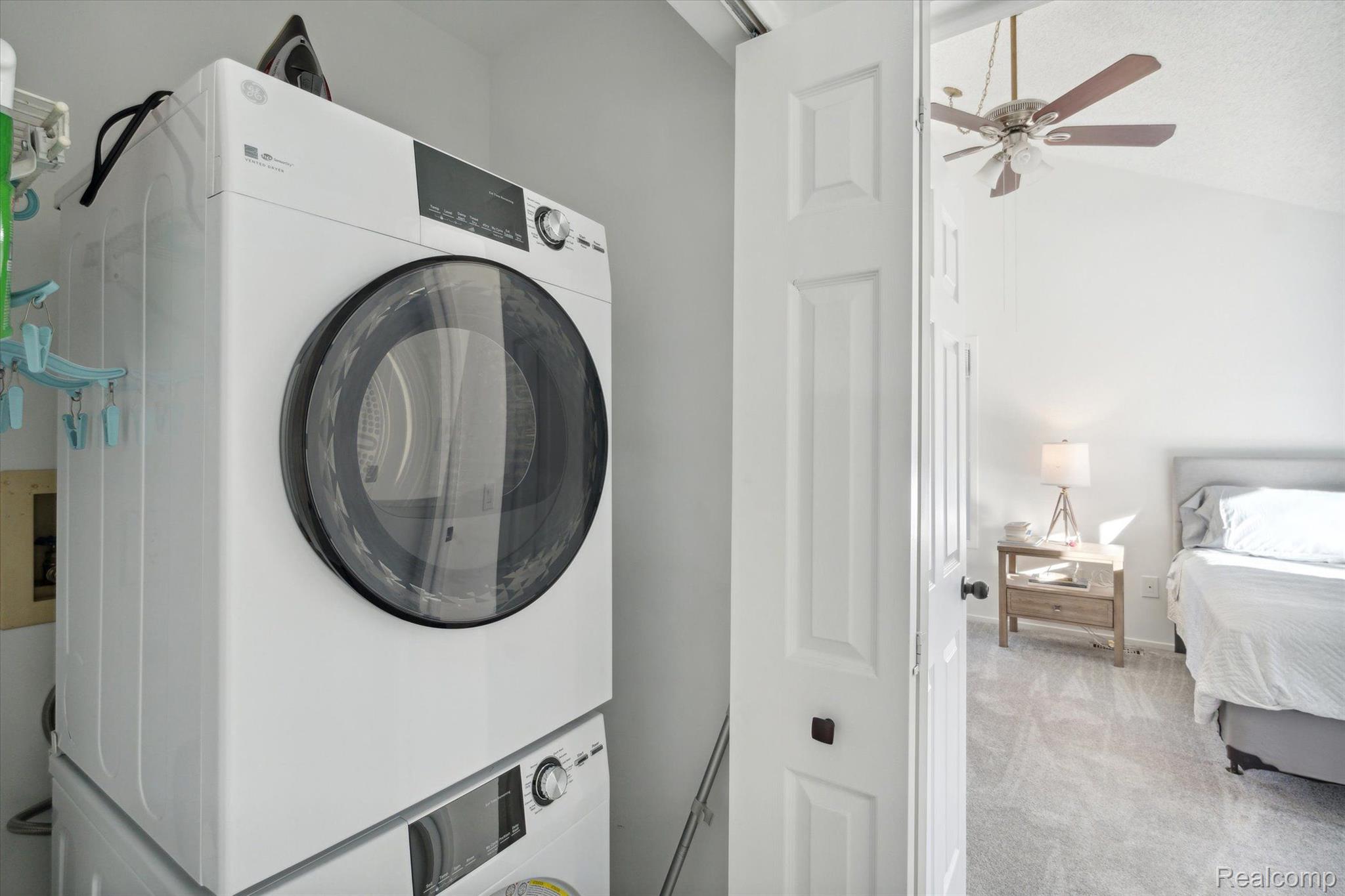 677 E Lincoln Street 4