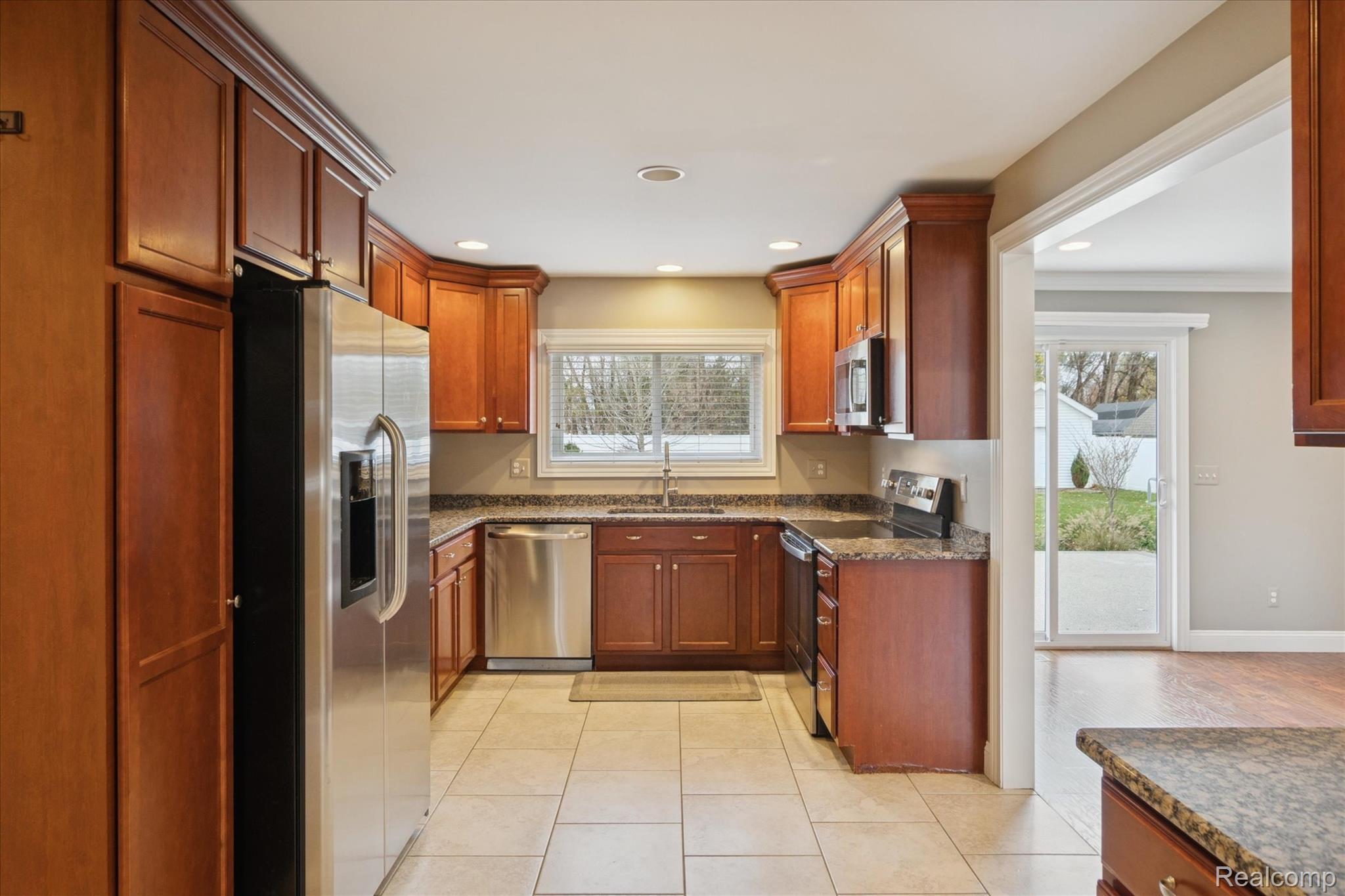 45567 Gable Inn Street