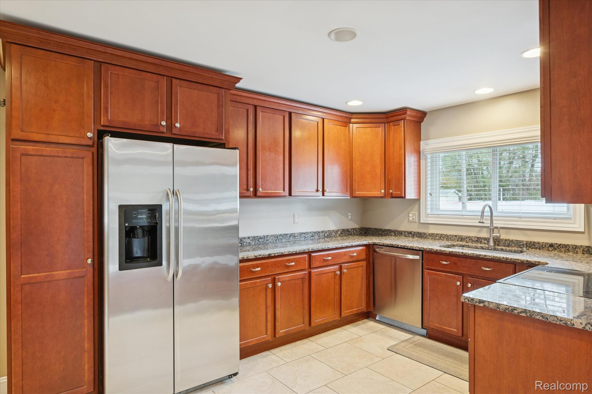 45567 Gable Inn Street