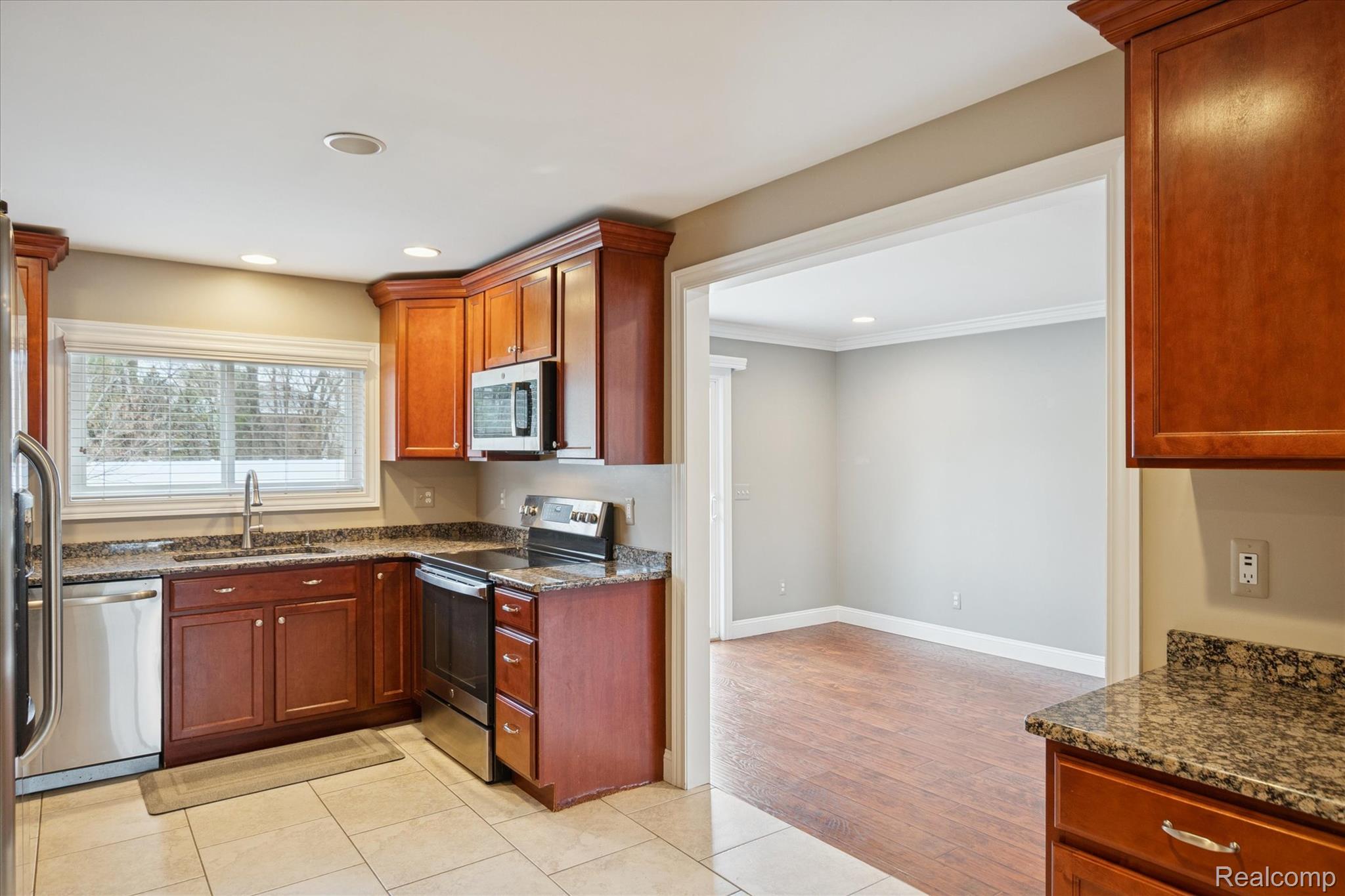 45567 Gable Inn Street