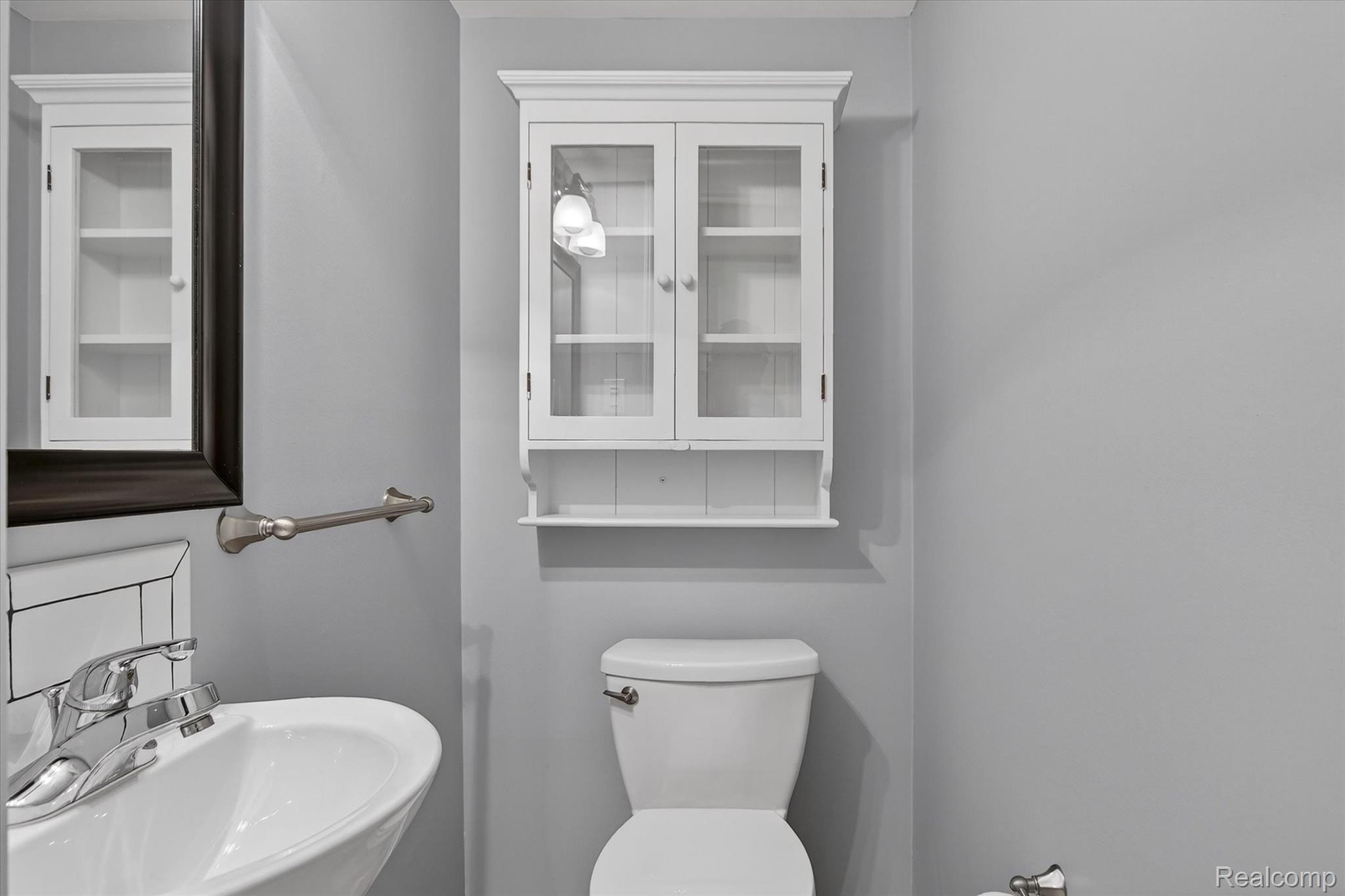 1043 N Old Woodward Avenue 2