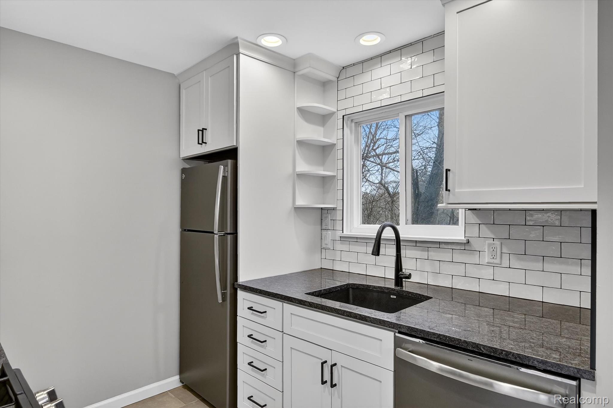 1043 N Old Woodward Avenue 2