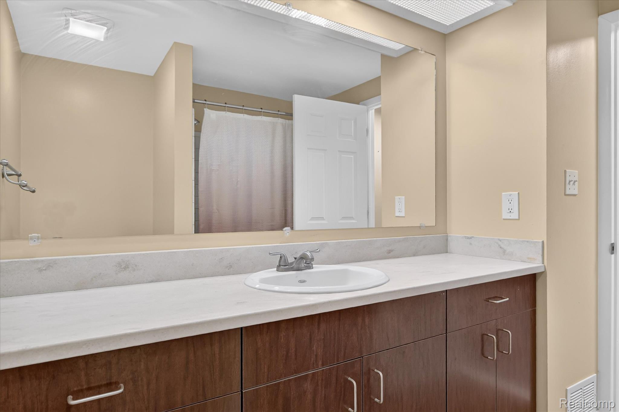 32600 Hoover Road Unit: 81