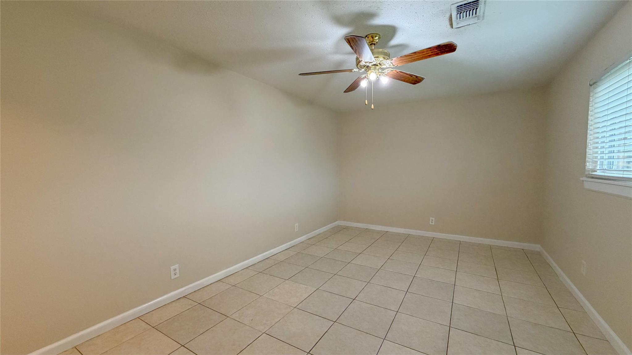 1808 Dolphin Drive