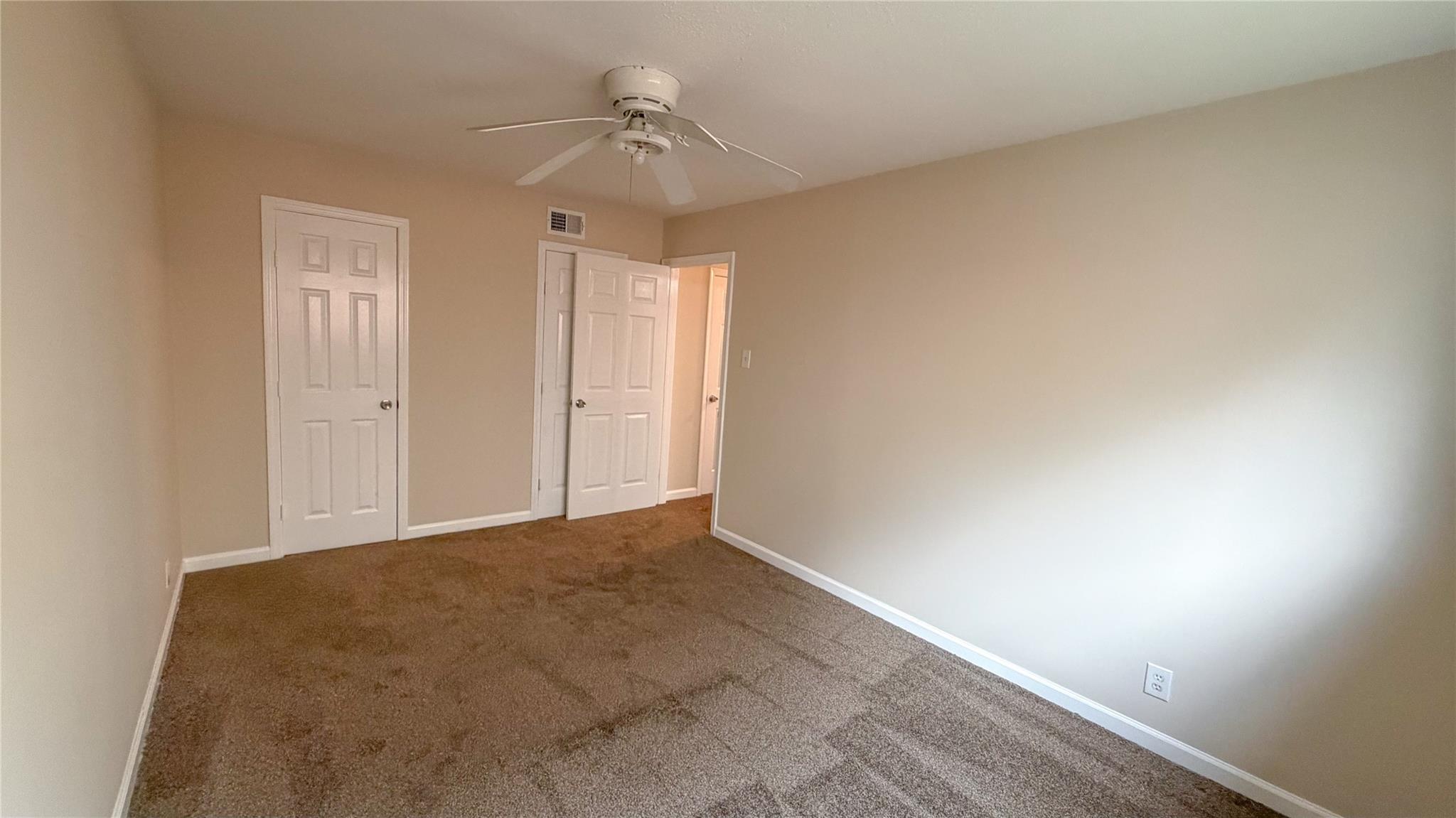 1808 Dolphin Drive