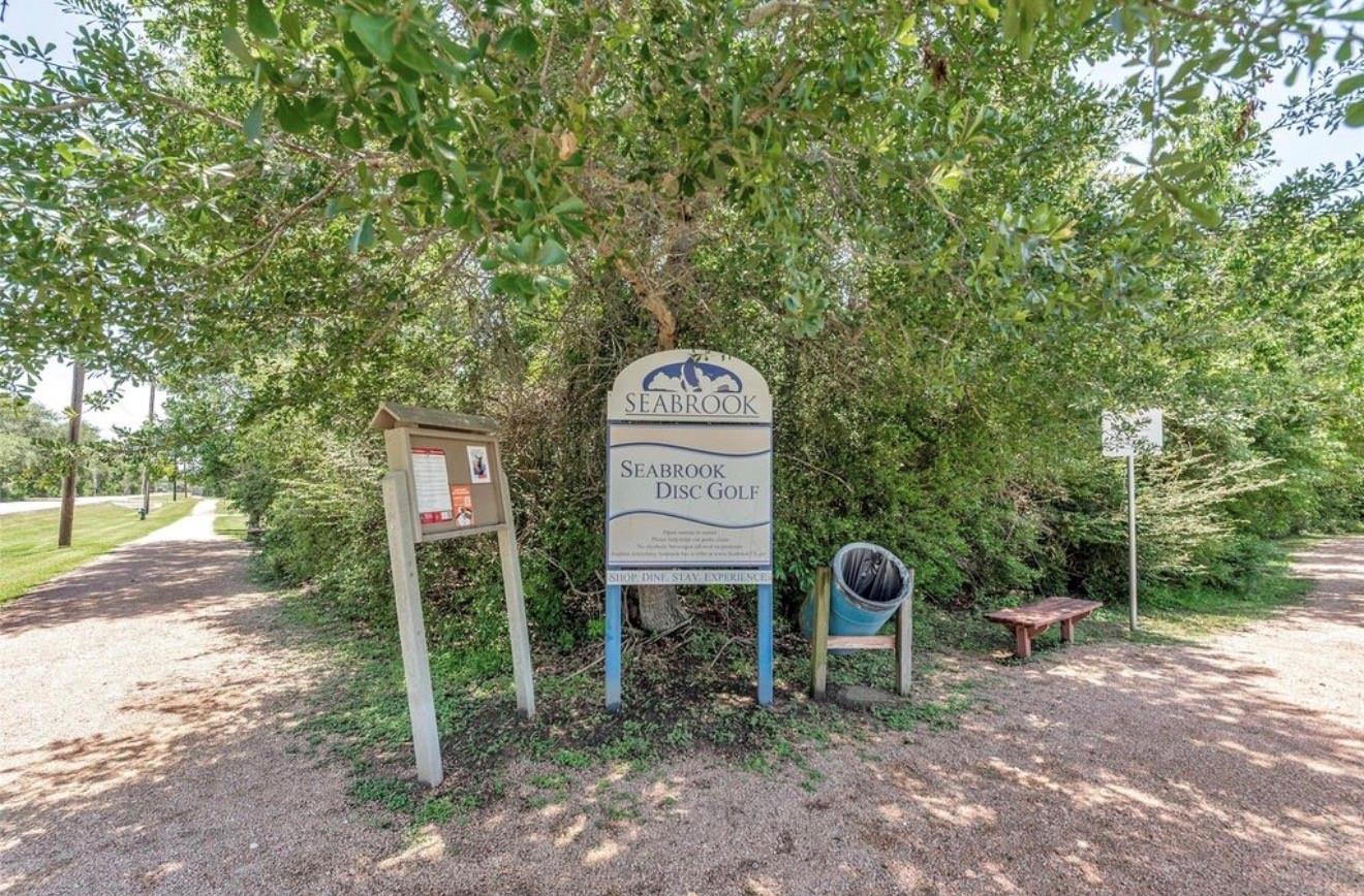 1808 Dolphin Drive