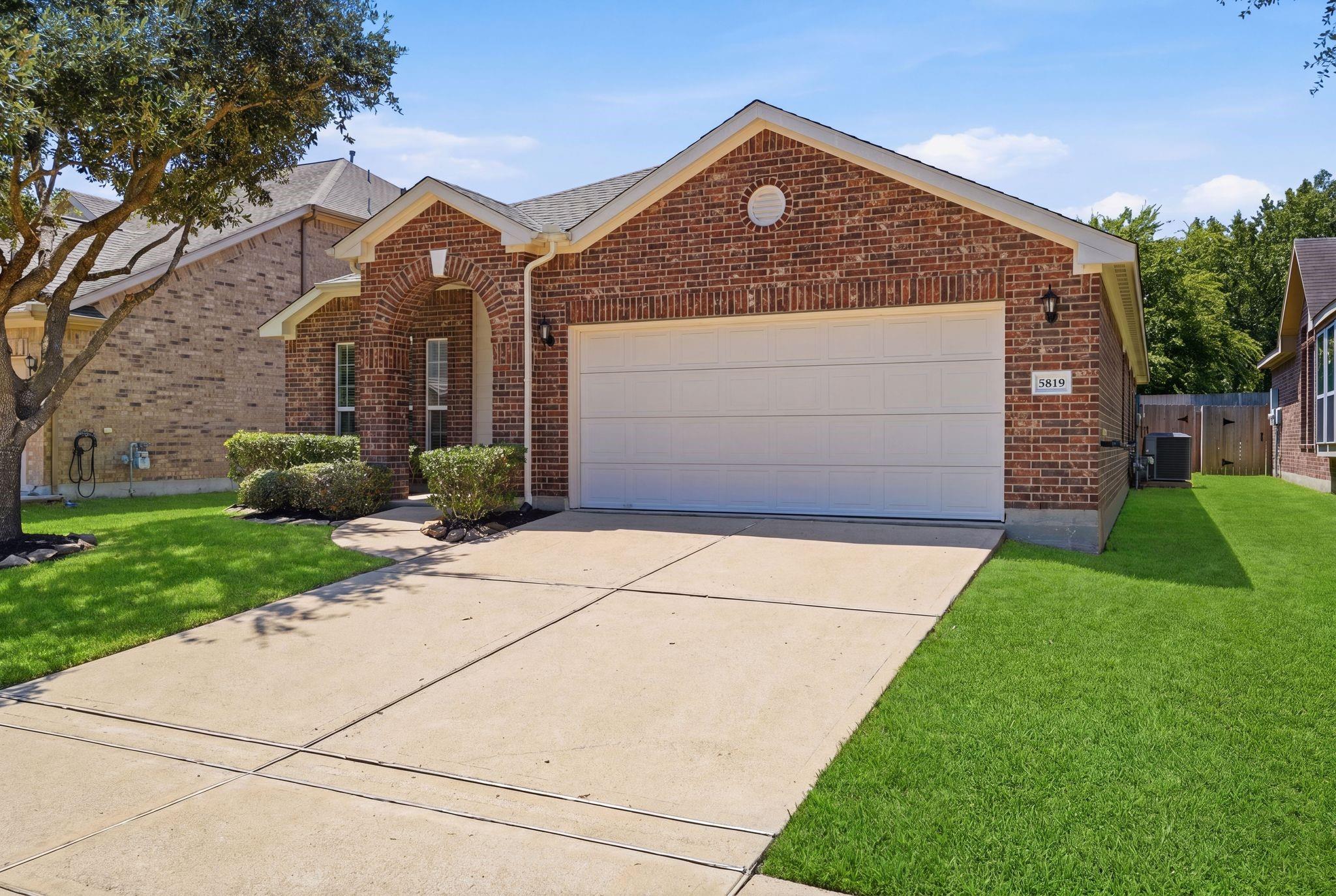 5819 Deleon Trail Drive