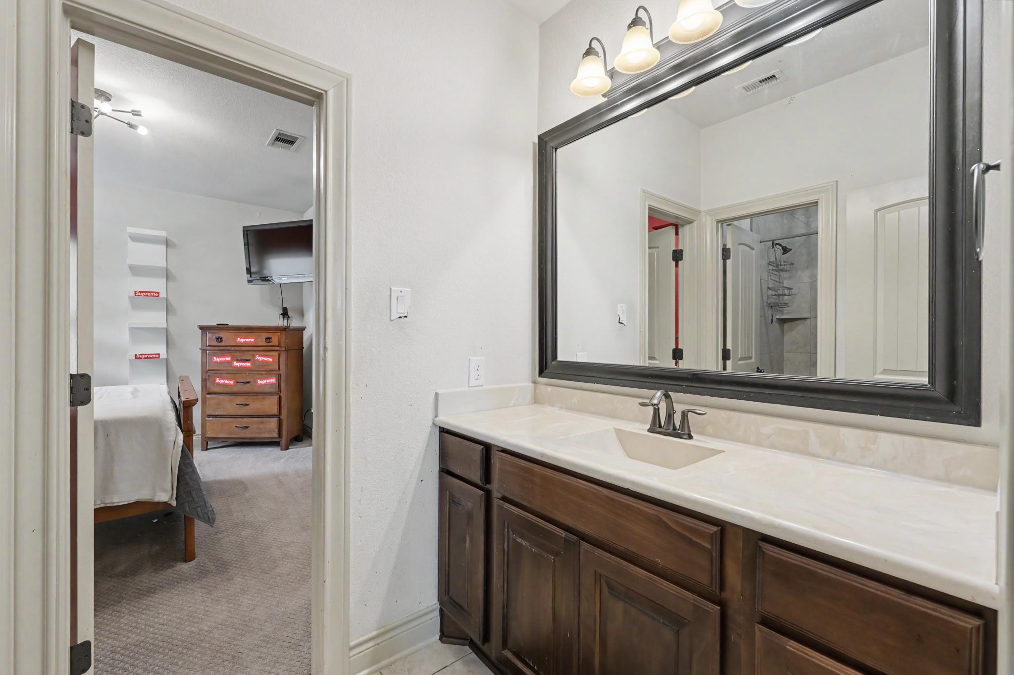 2807 Alan Lake Lane
