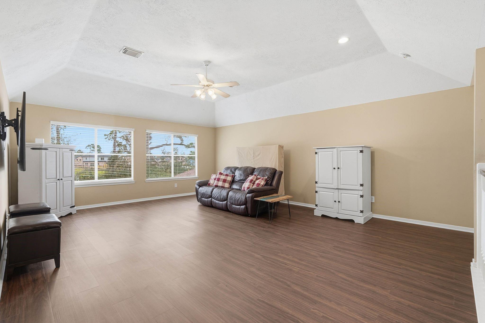 2515 Woodsboro Drive