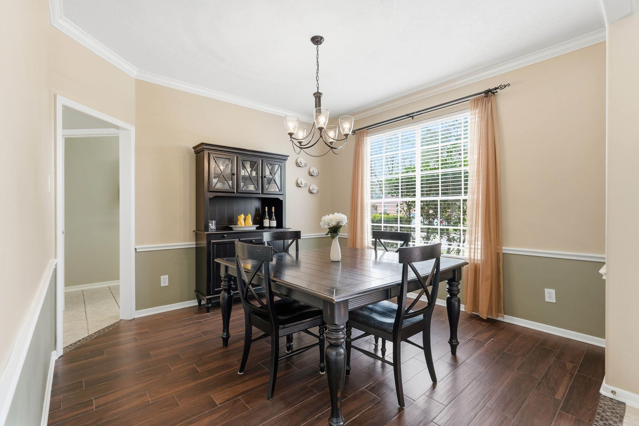 2515 Woodsboro Drive