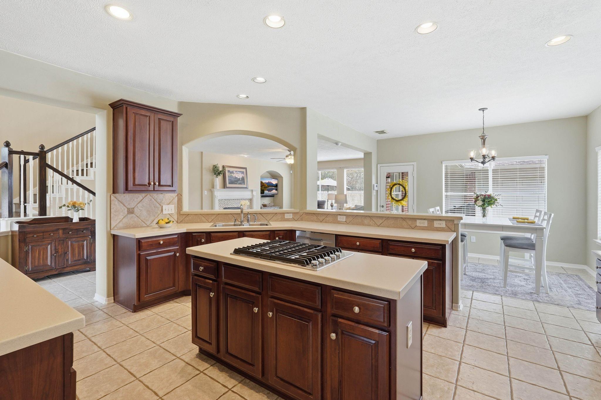 2515 Woodsboro Drive