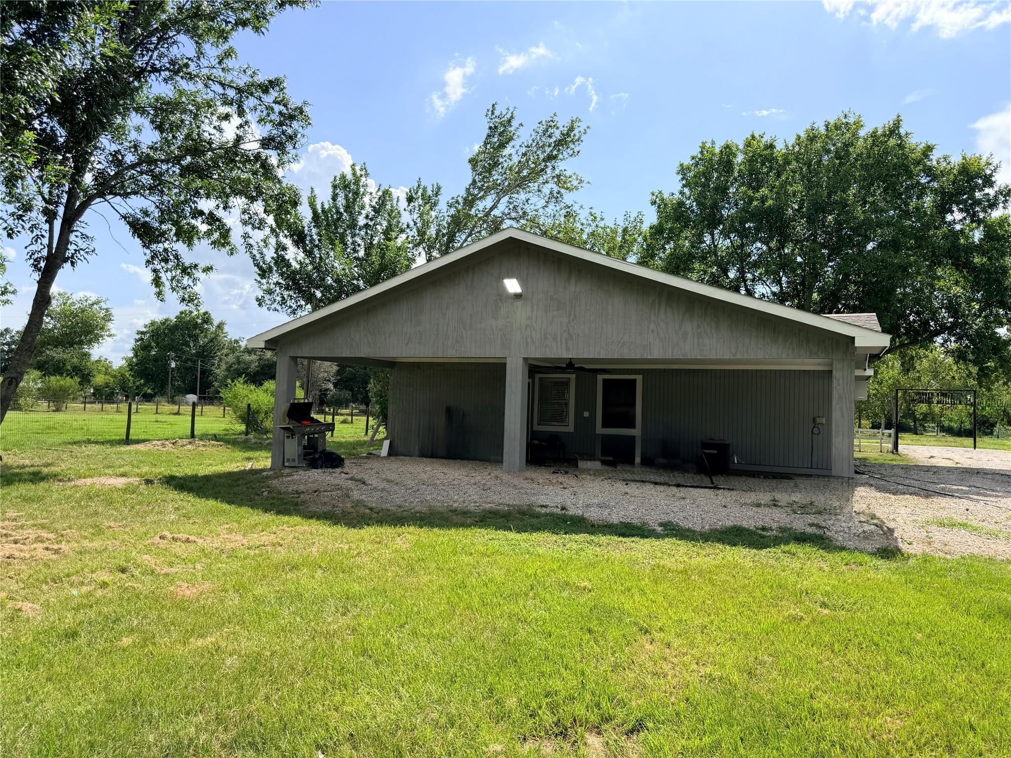 8118 Hamilton Road