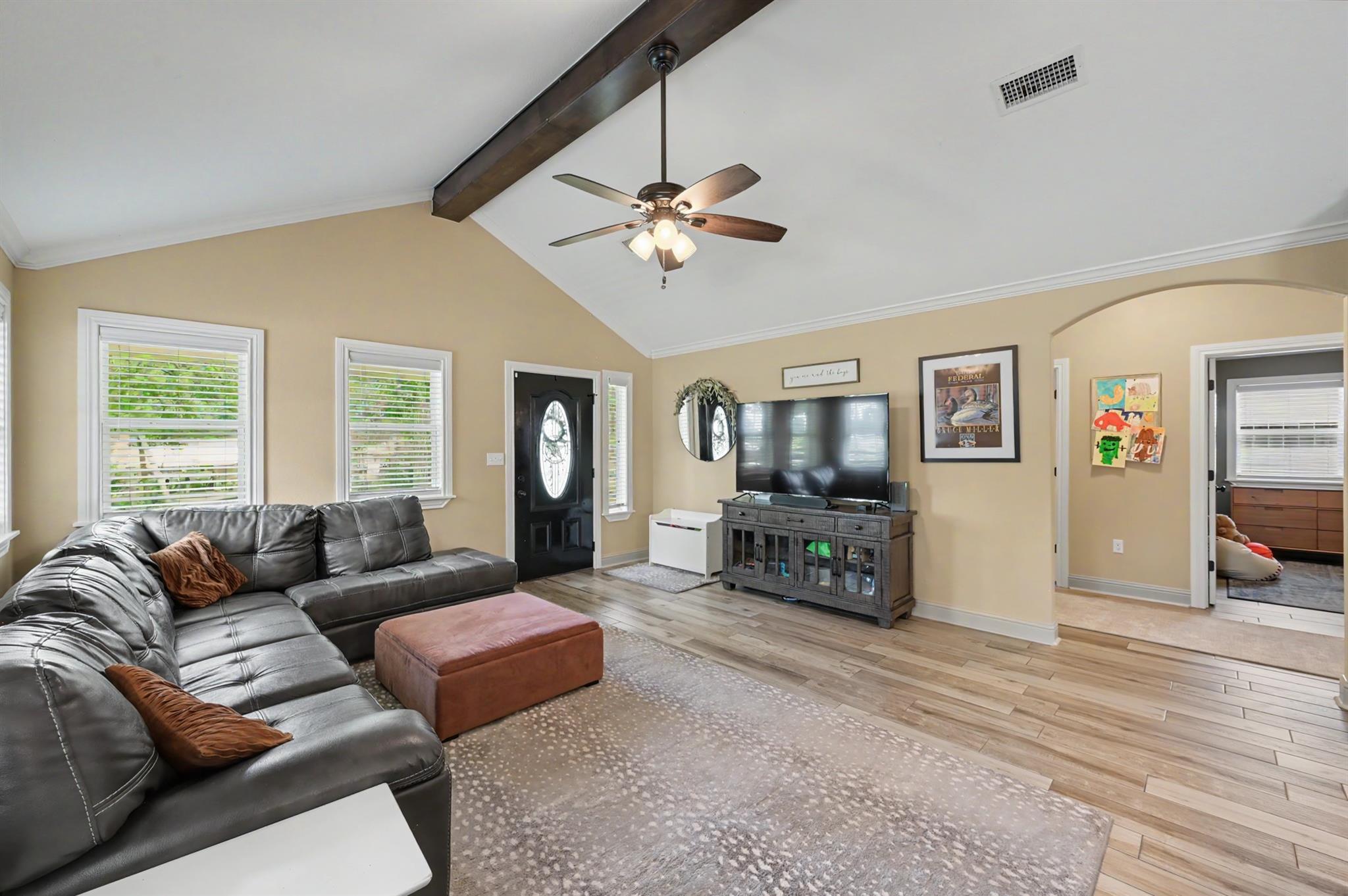 9589 Thousand Oaks Loop