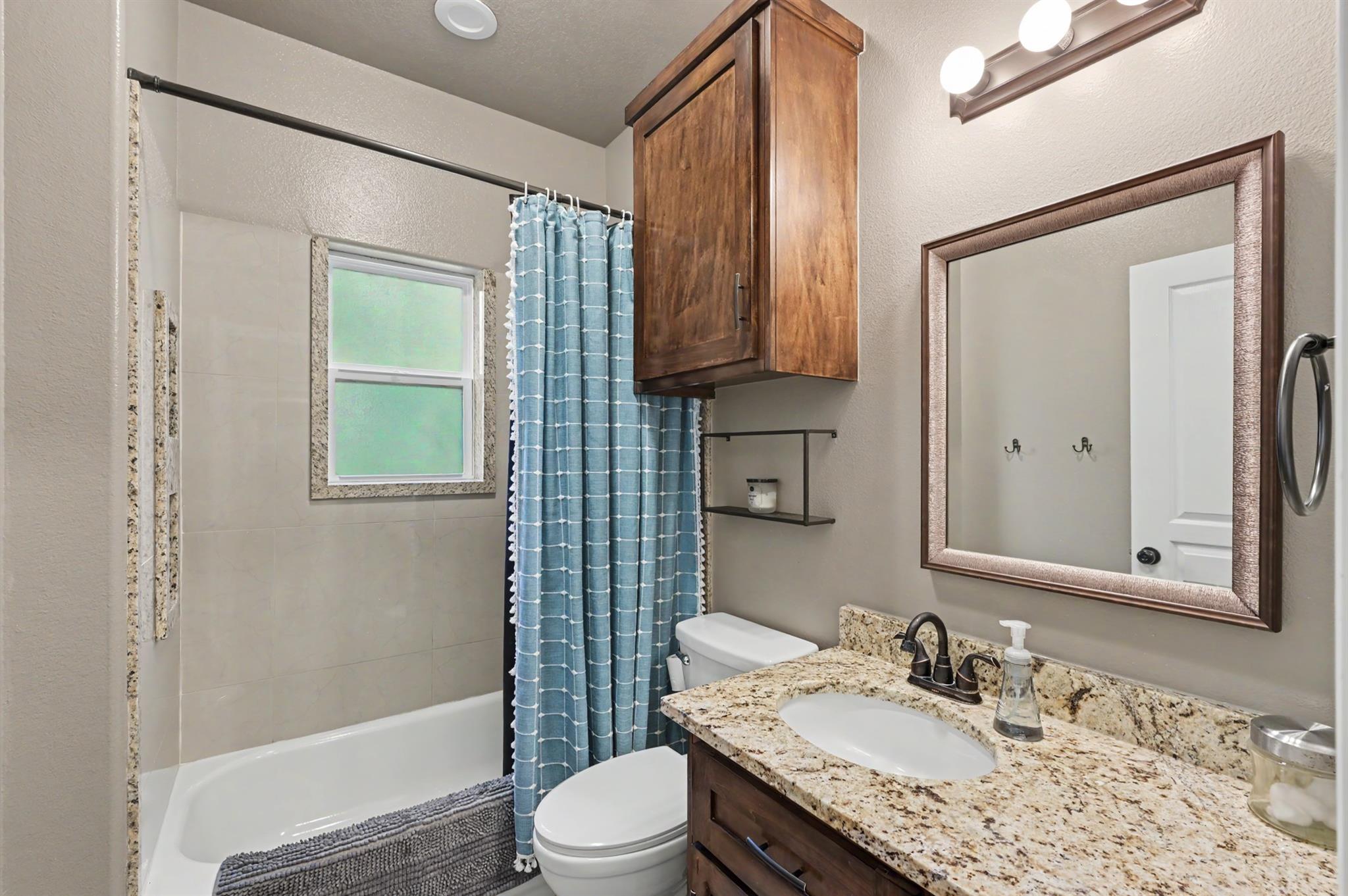 9589 Thousand Oaks Loop